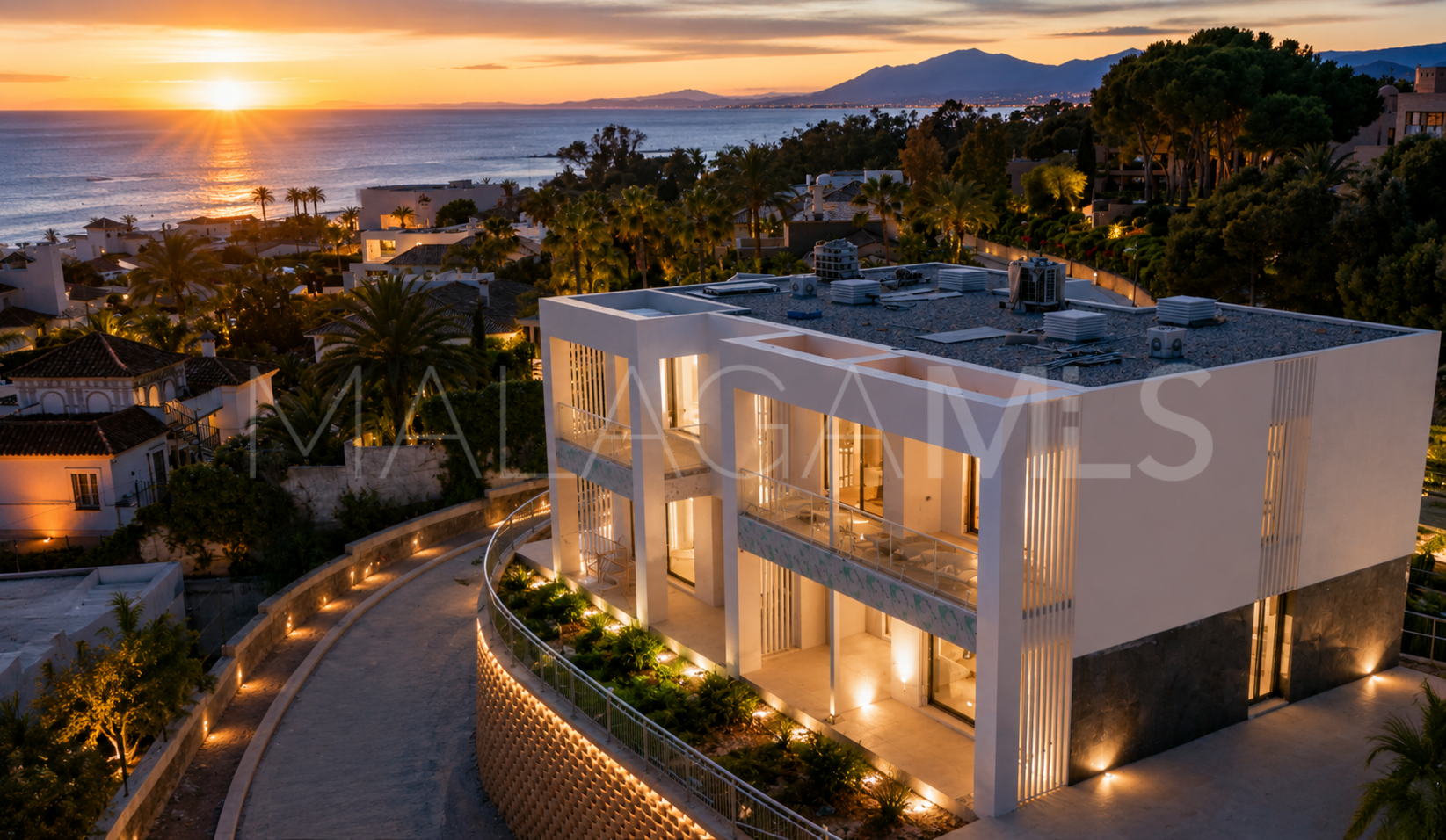 Radhus for sale in Elviria Playa