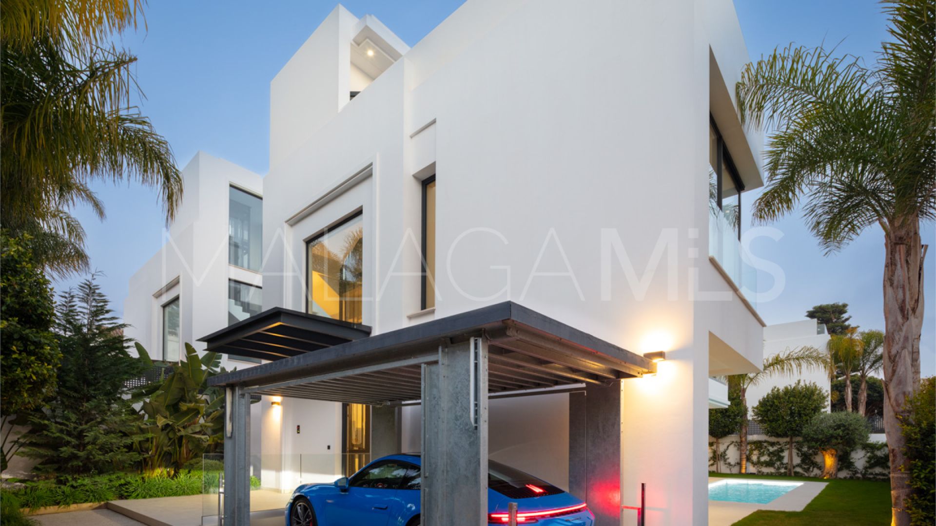Villa for sale in Rio Verde Playa
