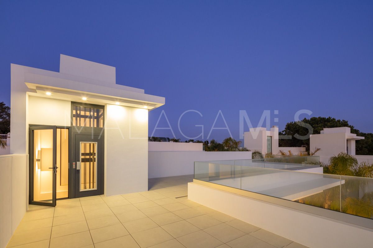 Villa for sale in Rio Verde Playa