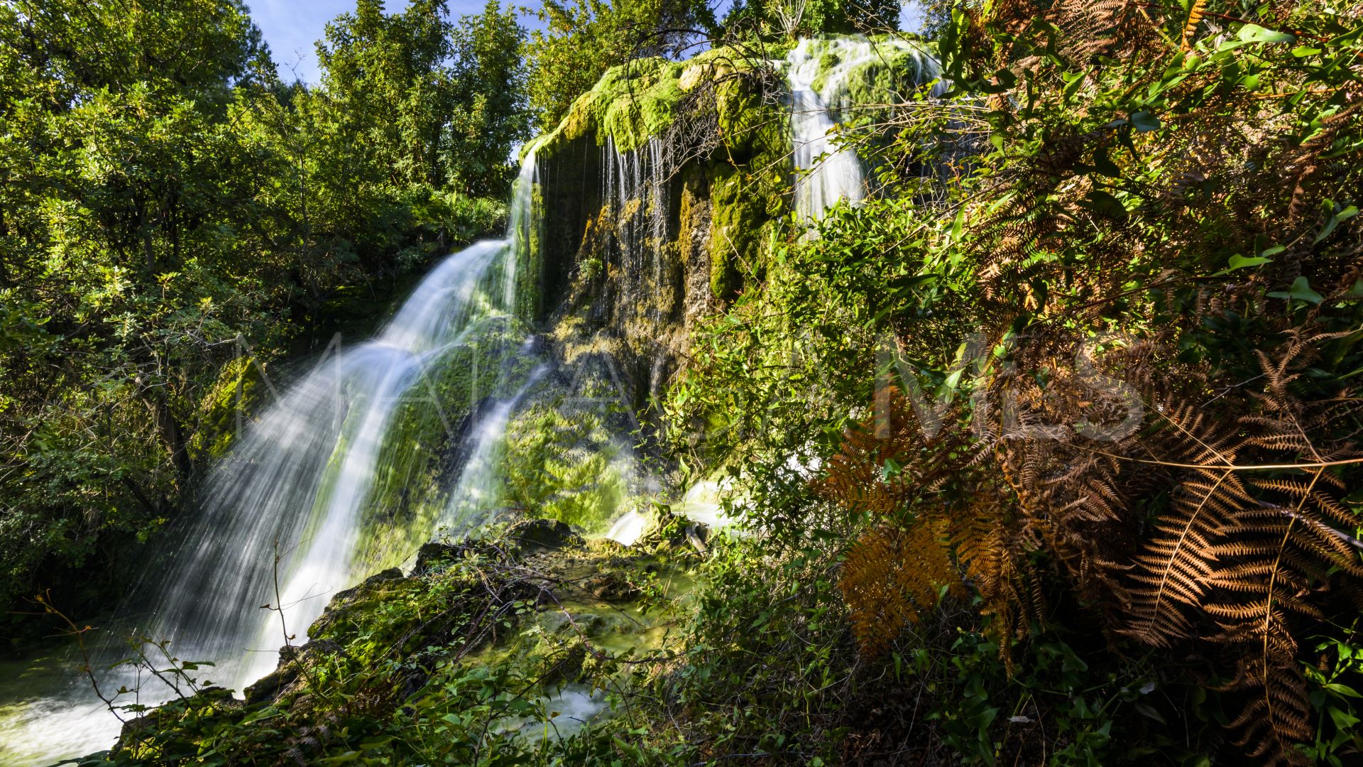 Se vende villa in Cascada de Camojan de 7 bedrooms