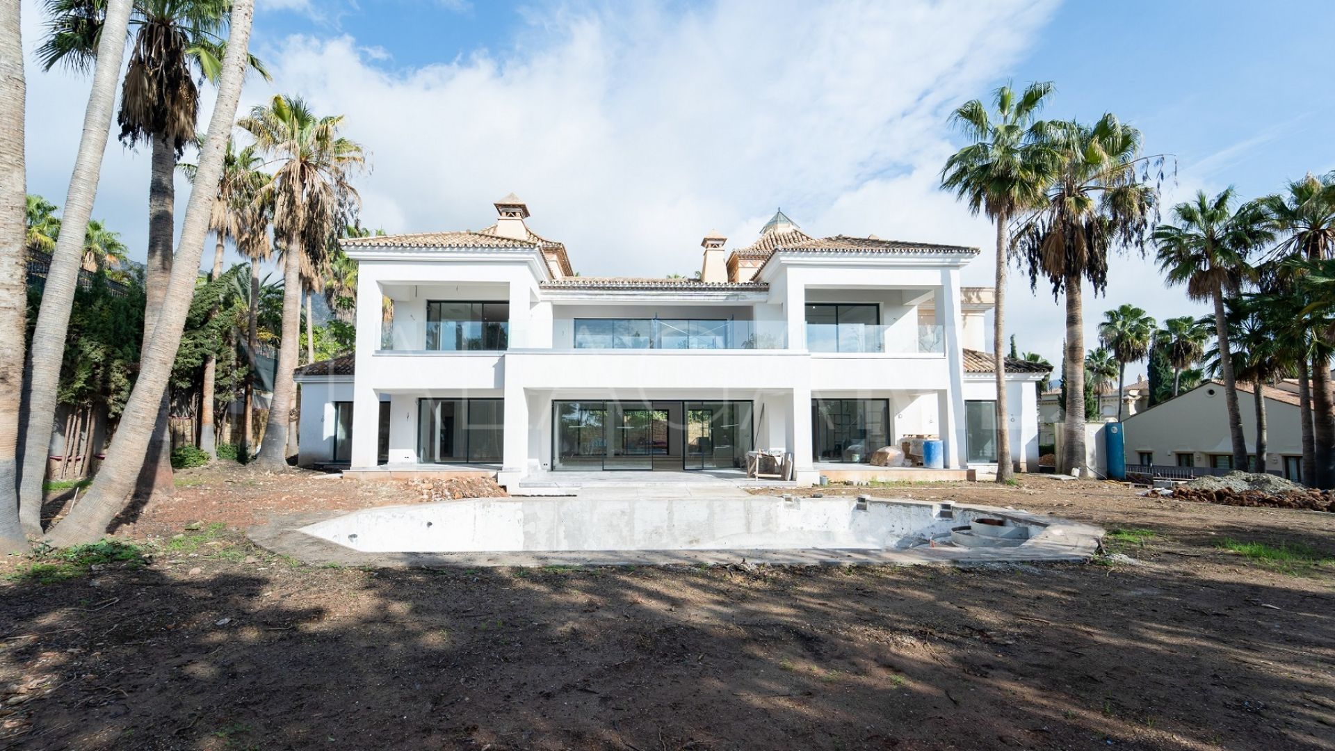 Villa for sale in Sierra Blanca