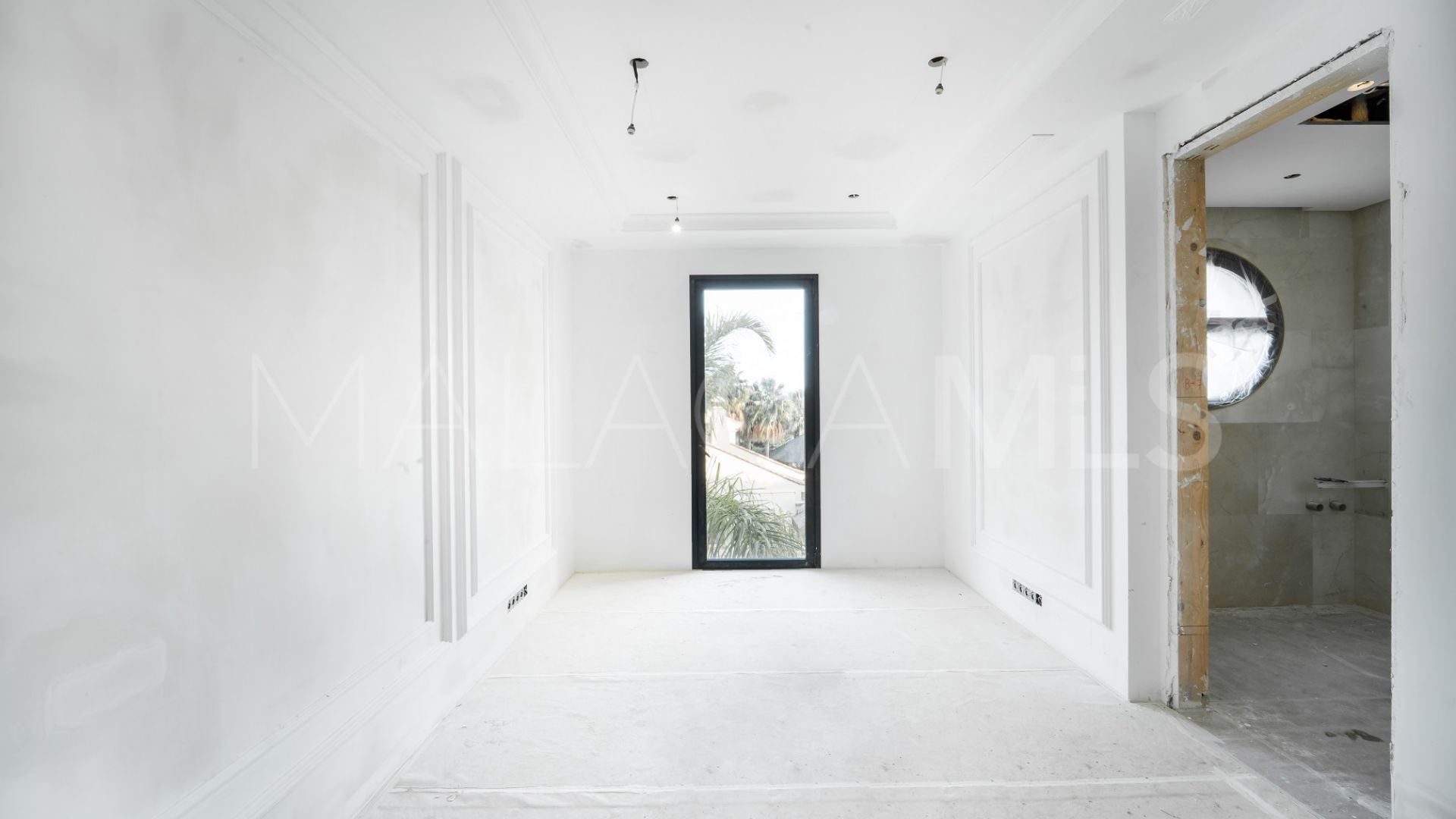 Villa for sale in Sierra Blanca