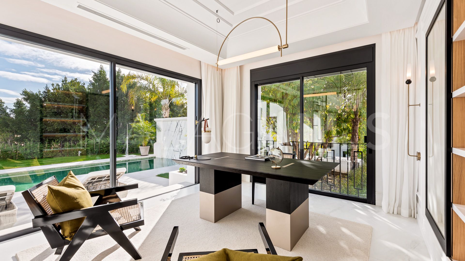 Las Brisas, villa a la venta