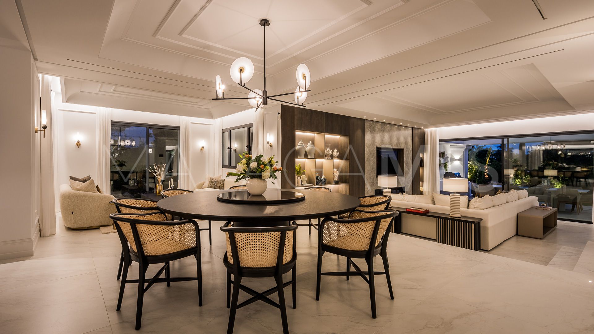 Las Brisas, villa a la venta