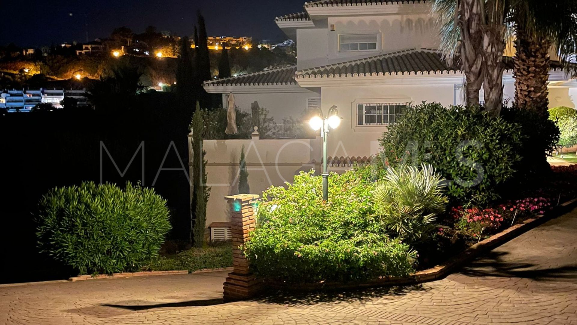 Buy Vega del Colorado 6 bedrooms villa