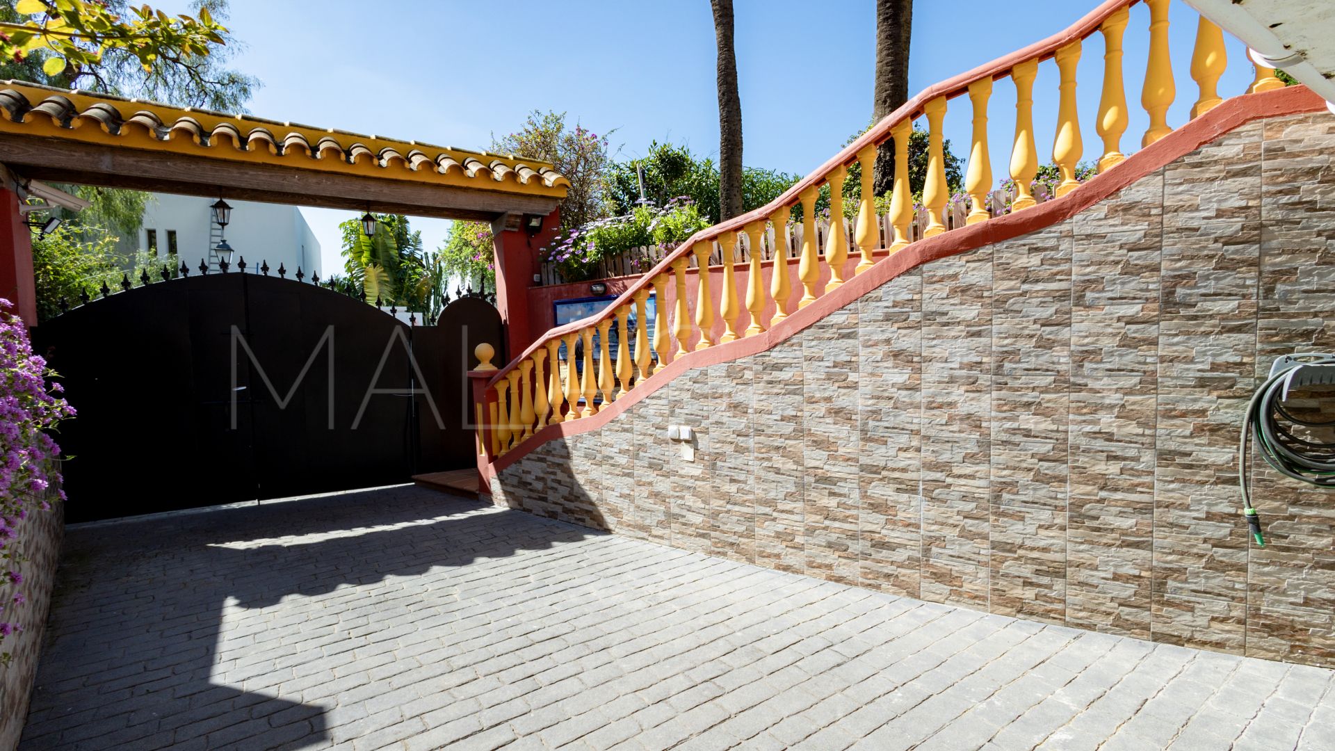 Villa for sale in Rio Real