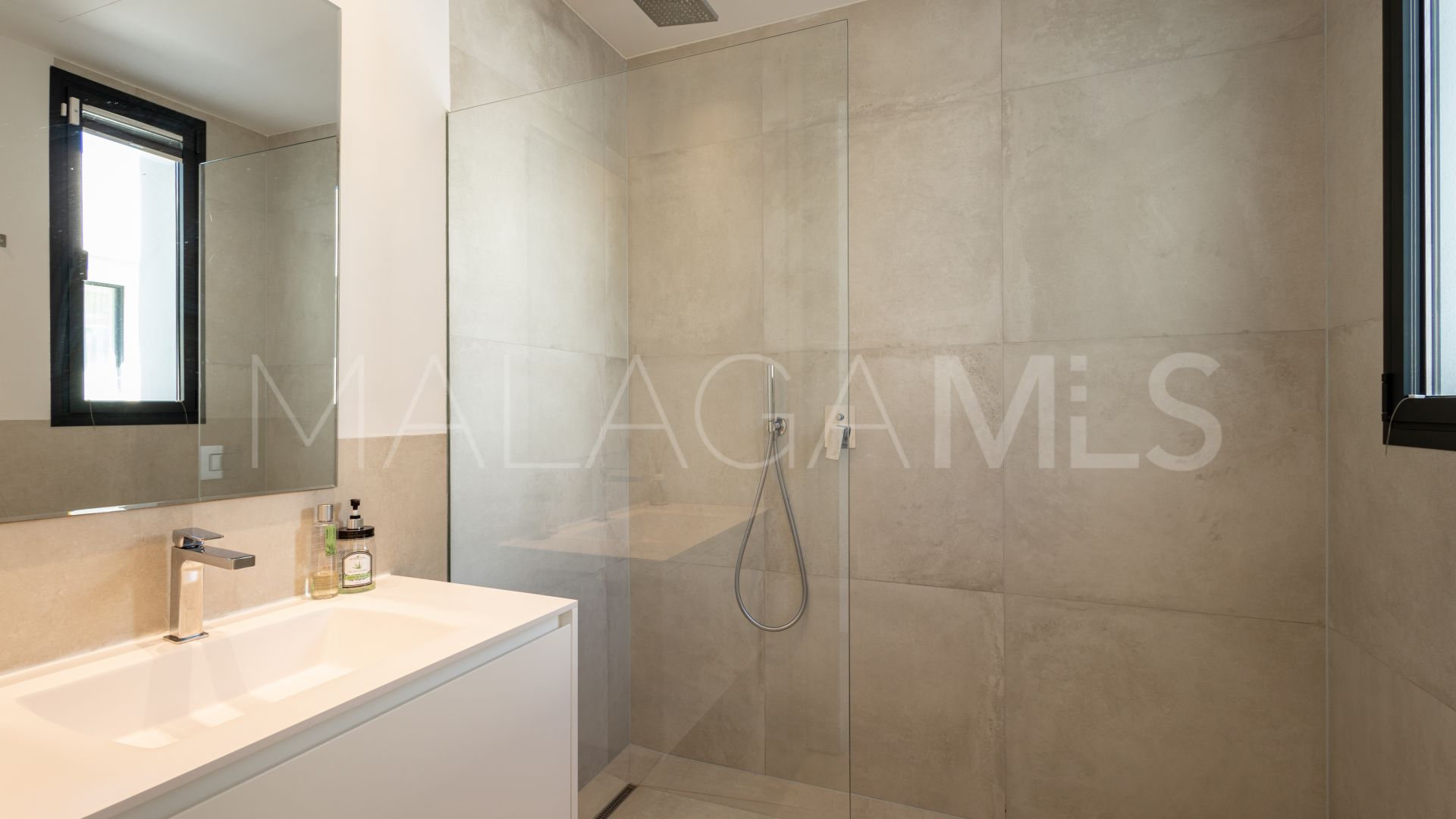 Villa for sale in El Campanario