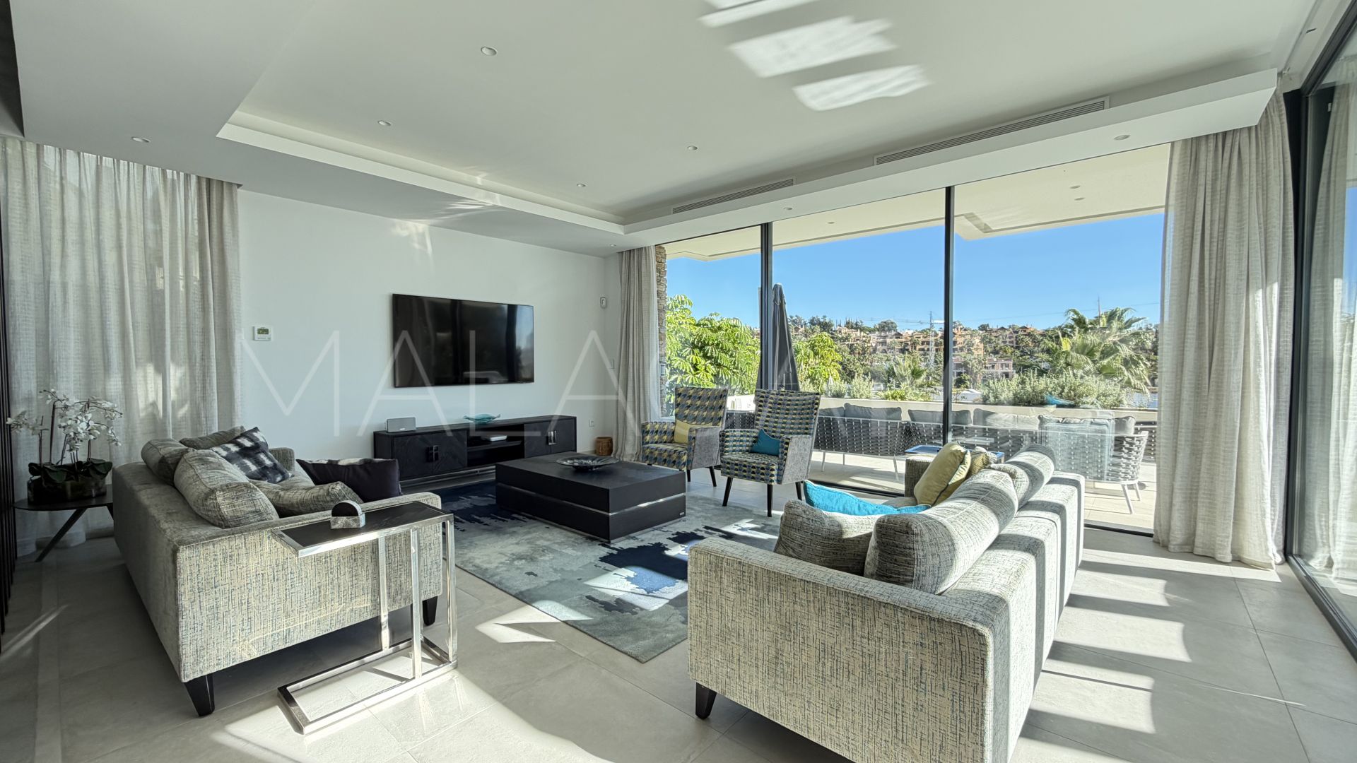 Villa for sale in El Campanario