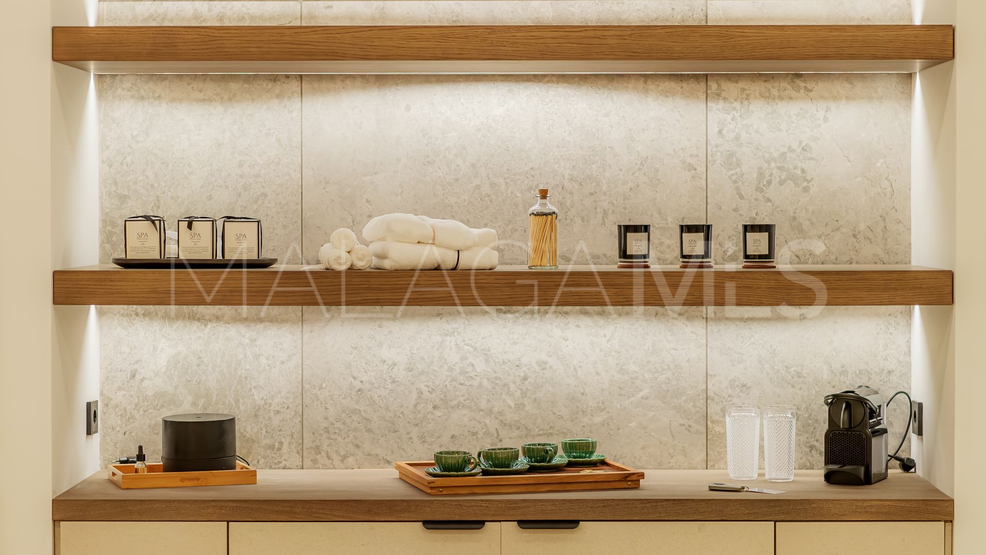 Villa for sale in La Quinta with 8 bedrooms