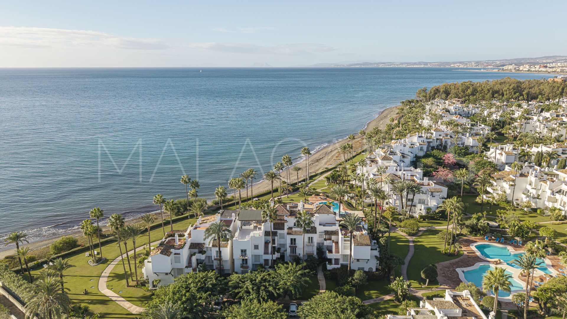 Apartamento planta baja for sale in Alcazaba Beach