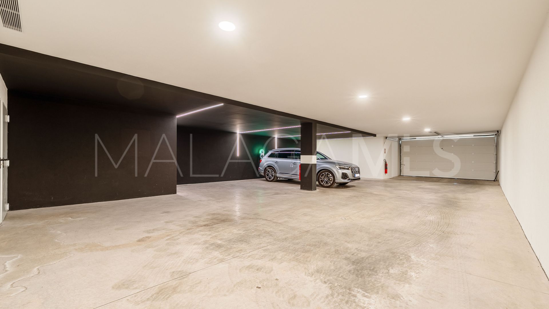 Villa for sale in Guadalmina Alta