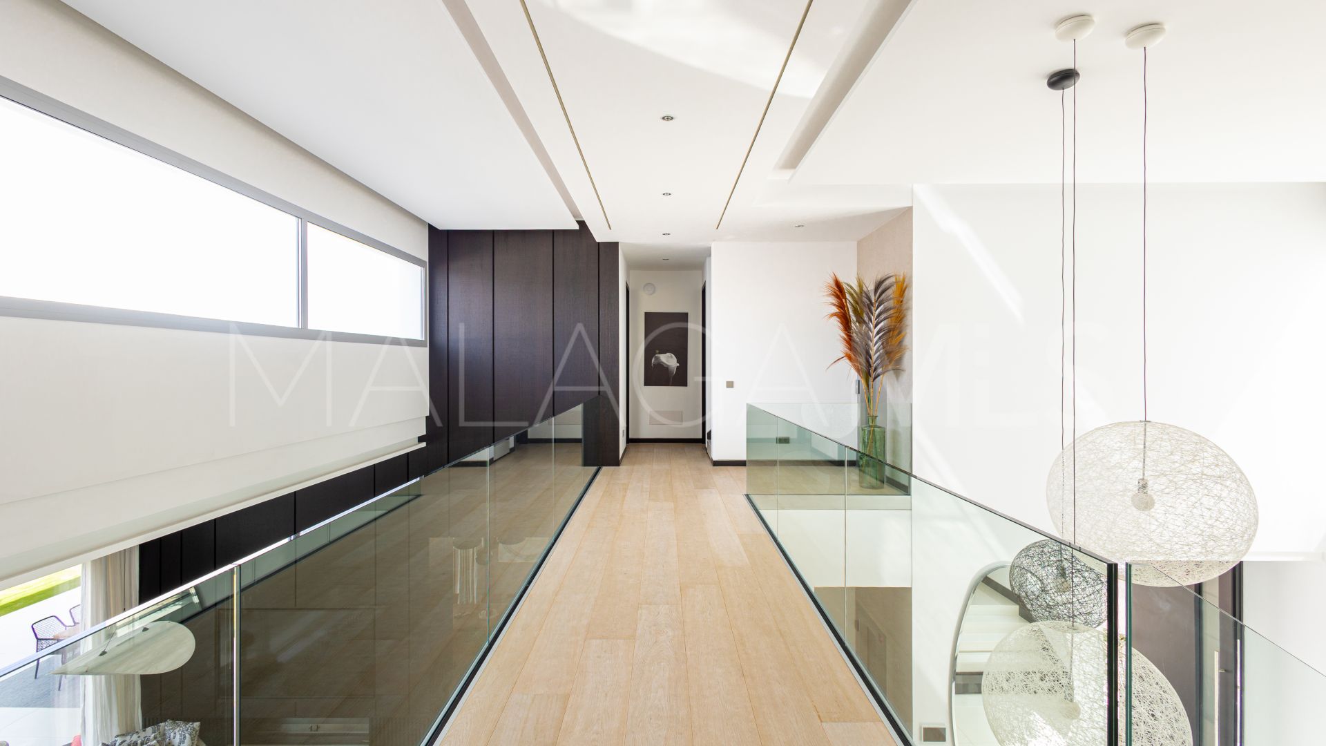 Villa for sale in Guadalmina Baja