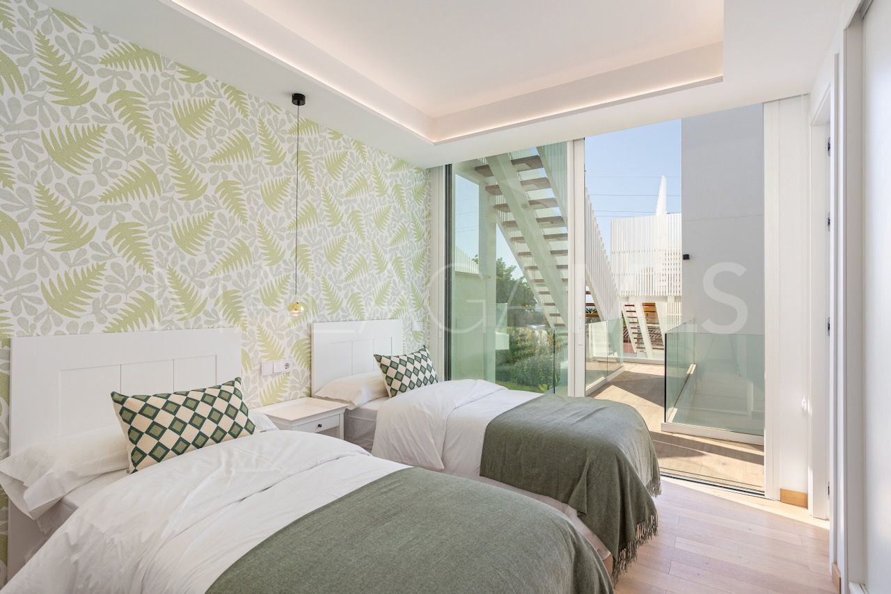 Villa for sale in Valdeolletas