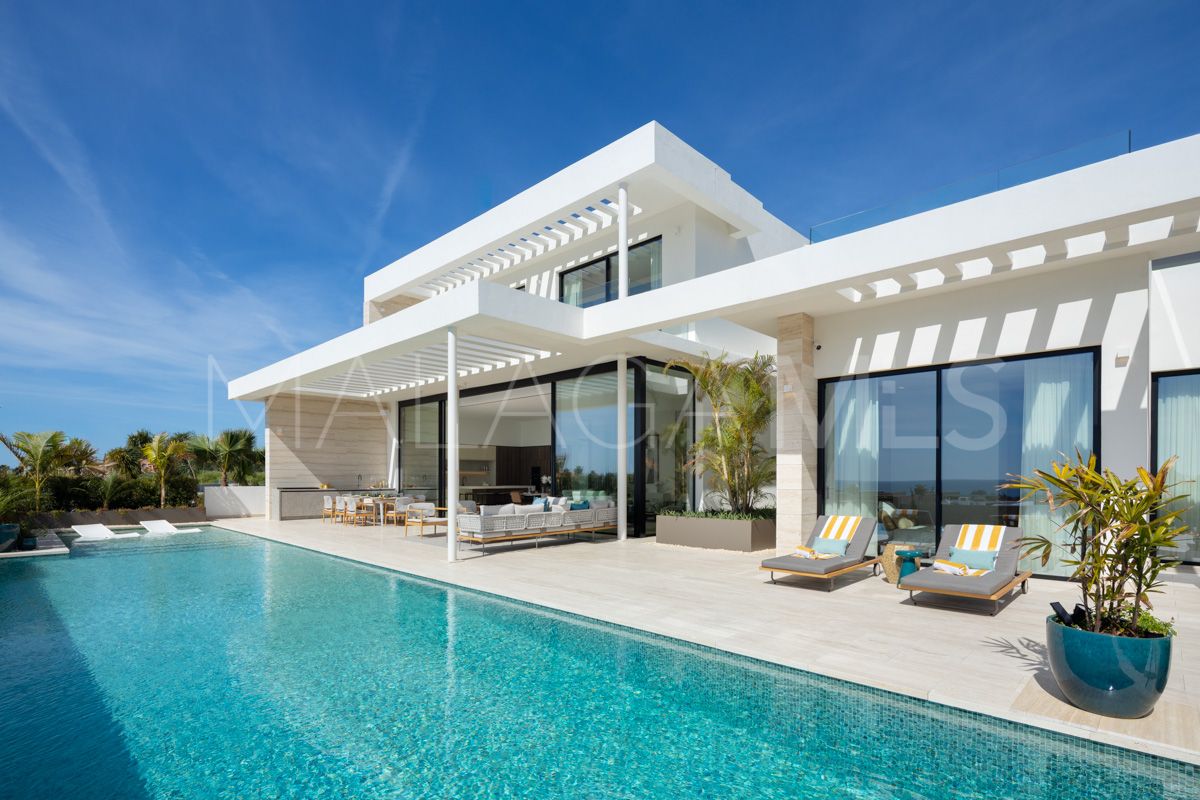 Buy villa de 6 bedrooms in Los Flamingos