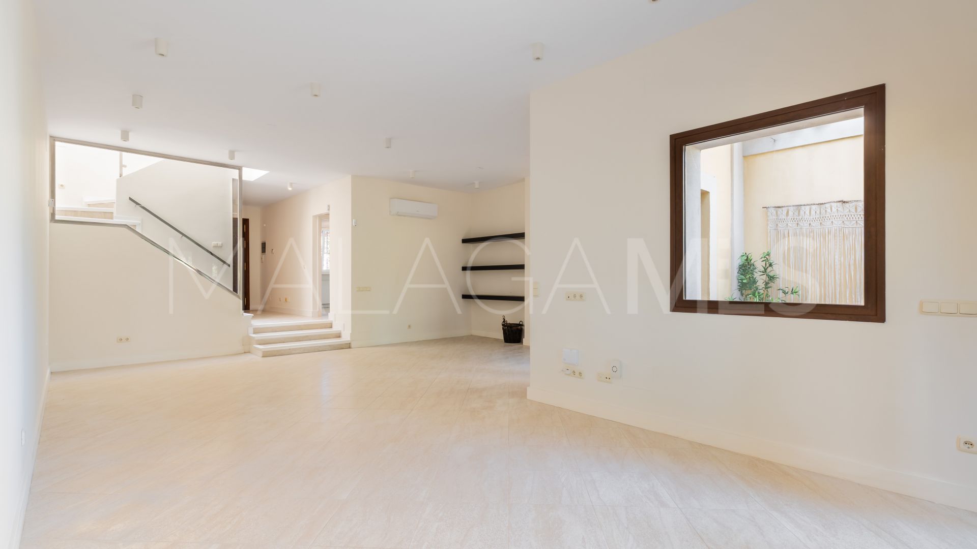Isla de Guadalmina, adosado for sale de 4 bedrooms