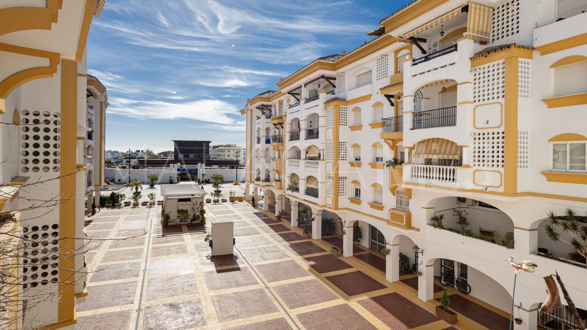 Apartamento for sale in Marbella with 3 bedrooms