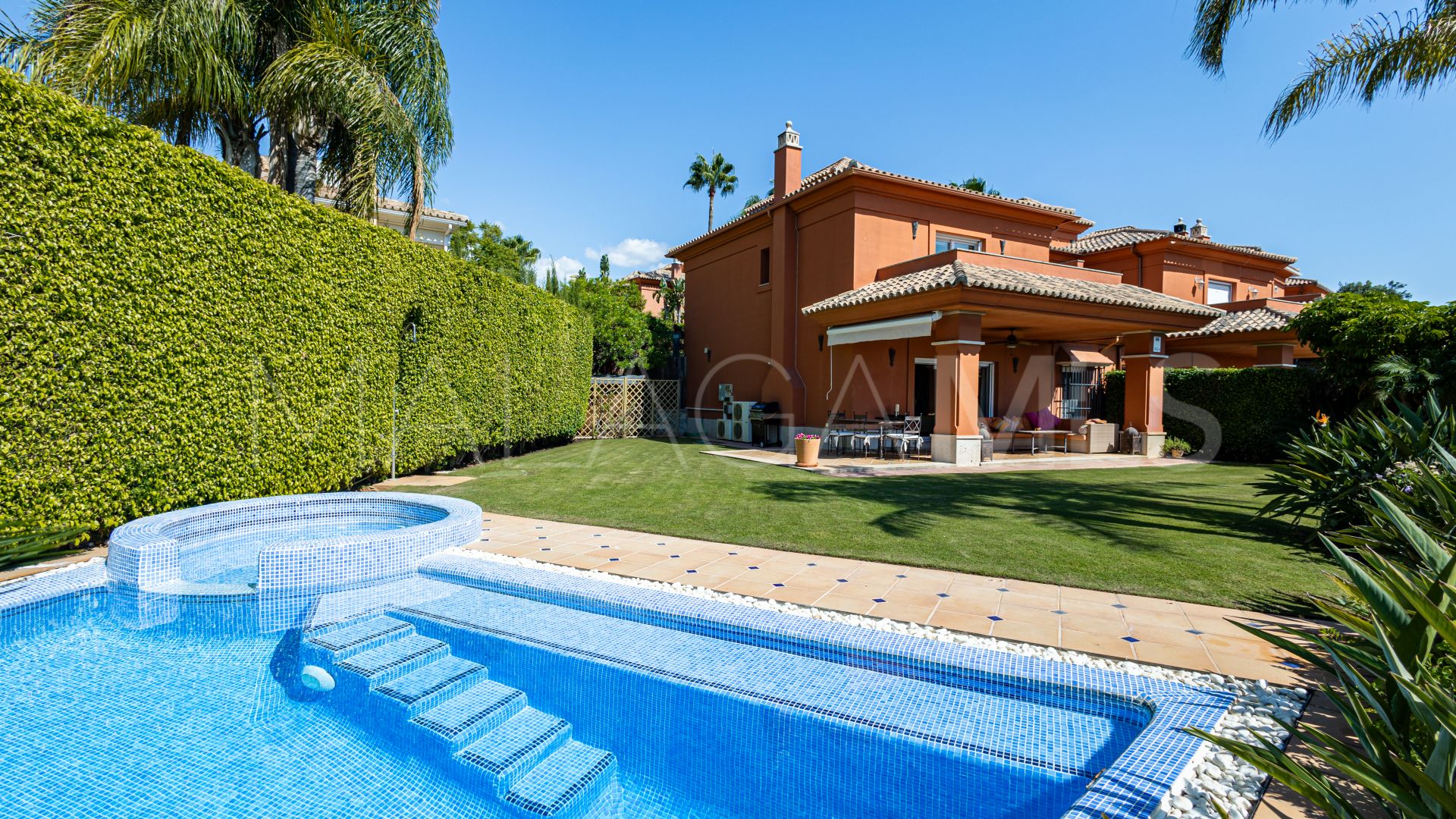 Santa Clara, pareado for sale
