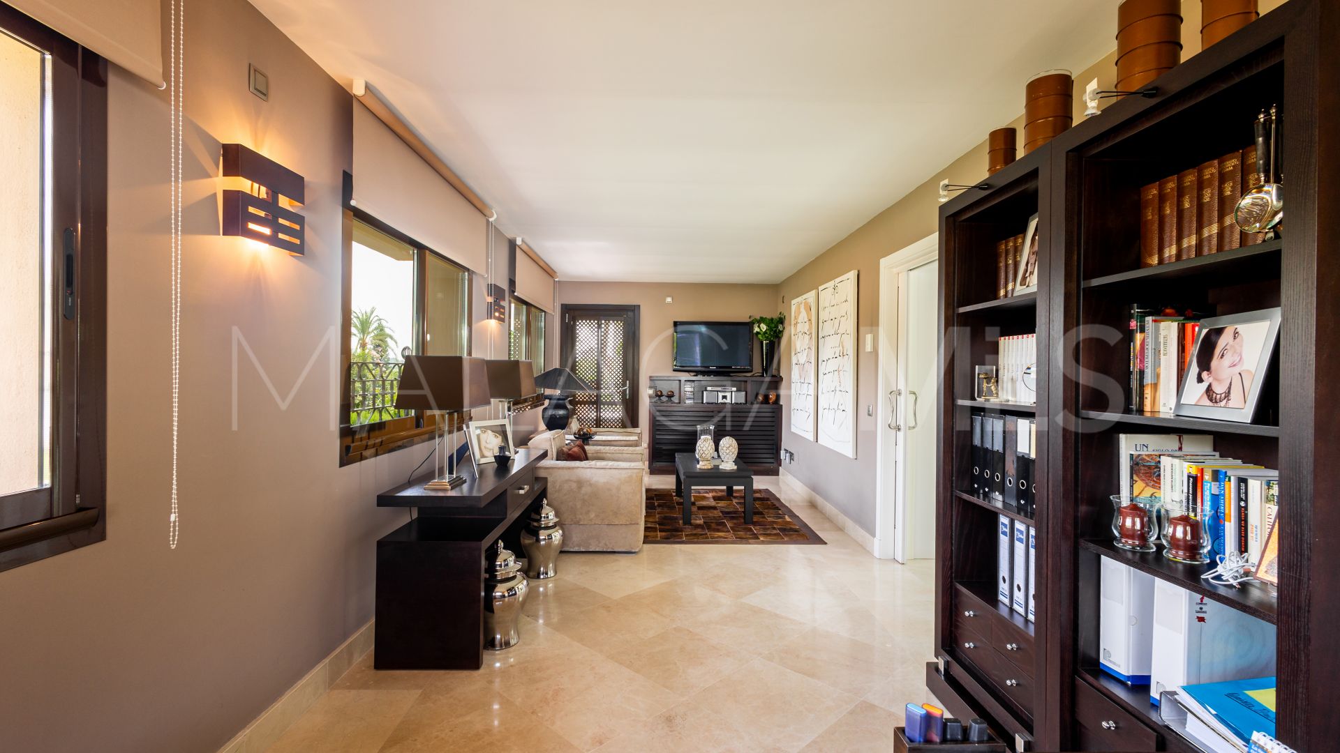 Villa for sale in Los Monteros