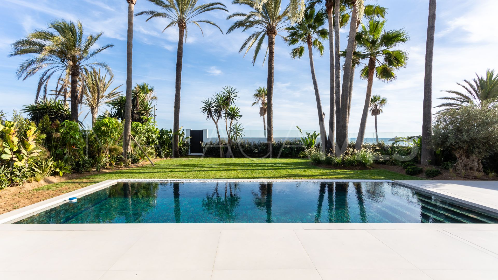 Villa for sale in Cortijo Blanco