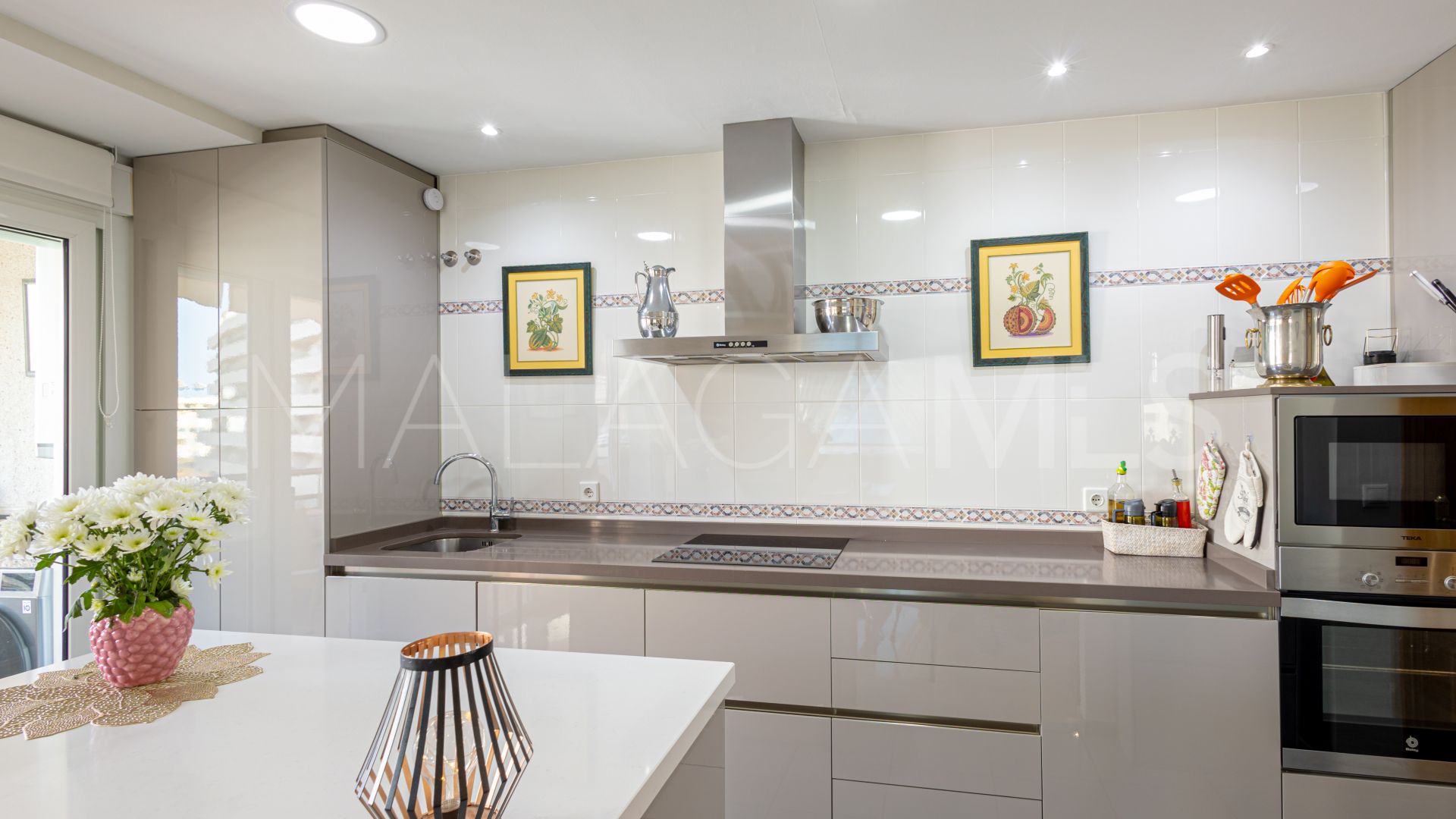 Duplex penthouse for sale in Marbella Centro