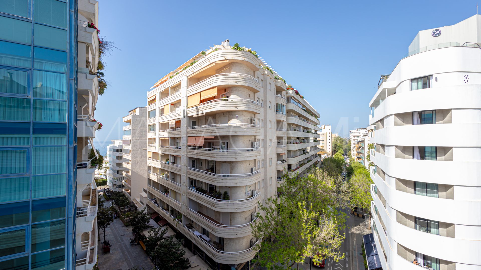 Duplex penthouse for sale in Marbella Centro