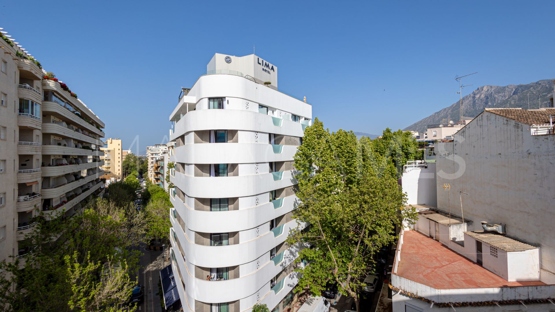 Duplex penthouse for sale in Marbella Centro