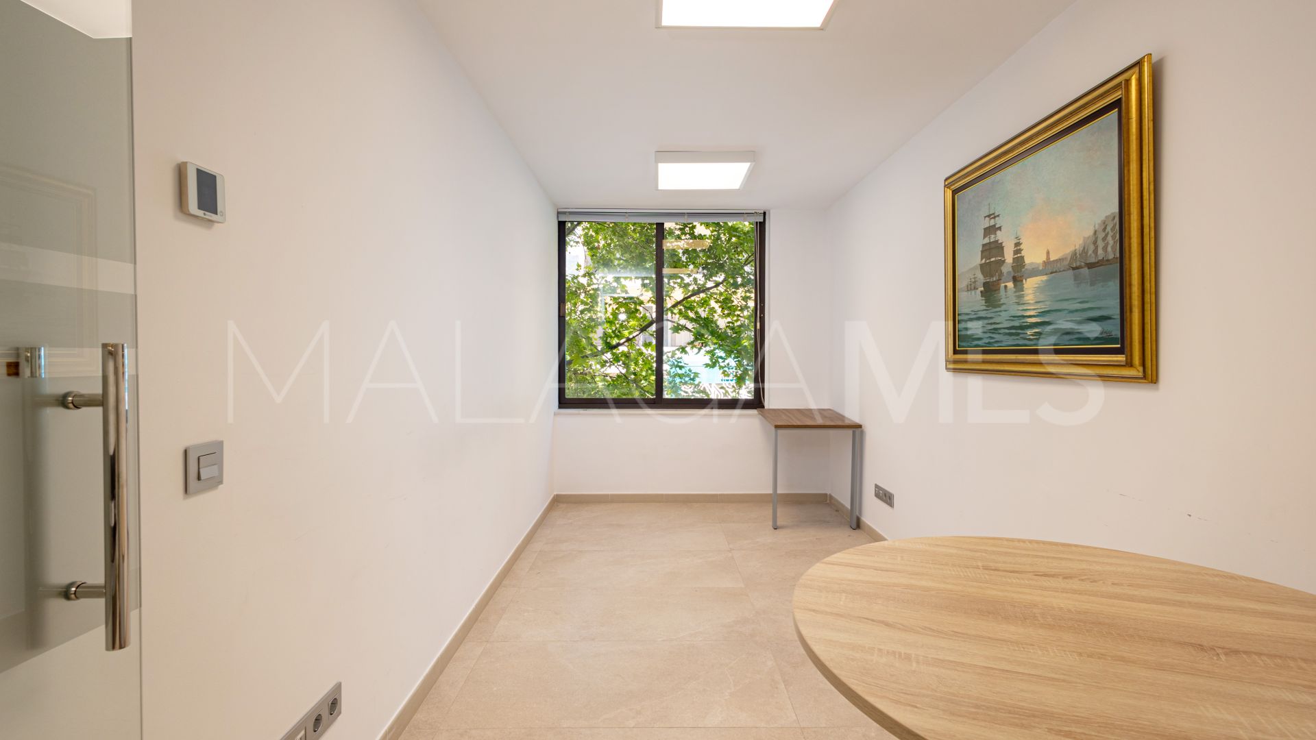 Local comercial with 5 bedrooms a la venta in Marbella