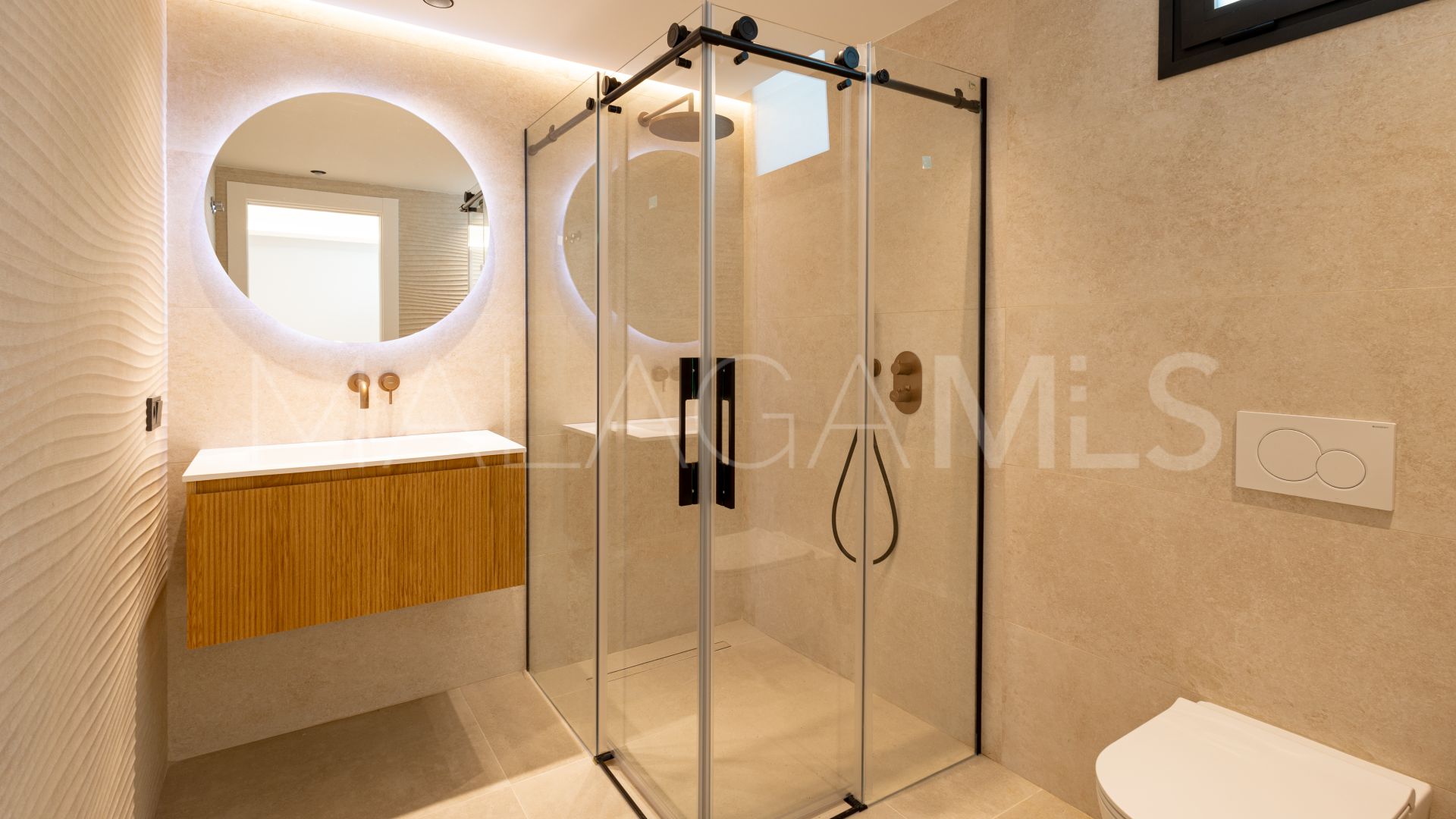 Villa for sale in Mijas Costa