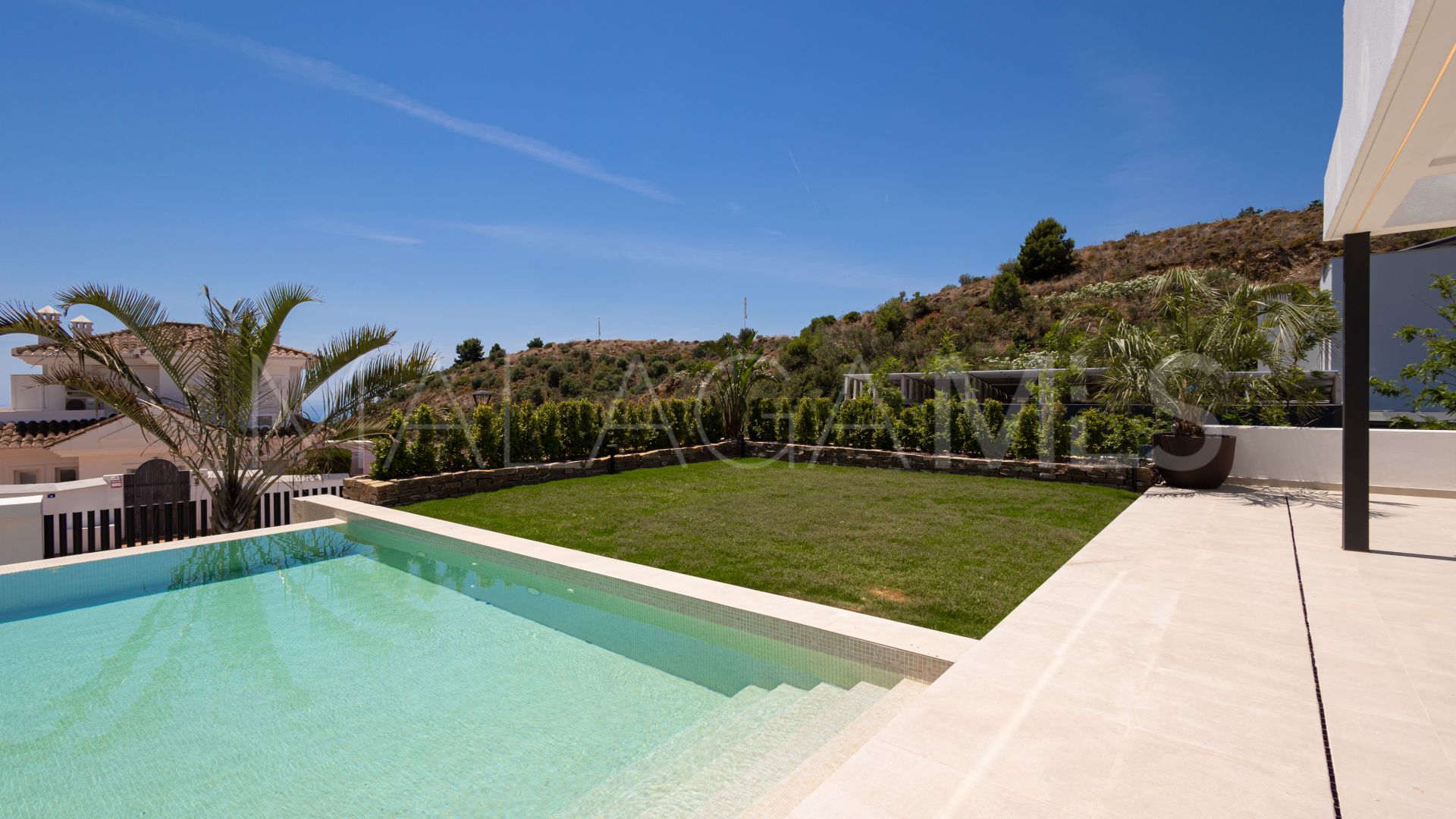 Villa for sale in Mijas Costa