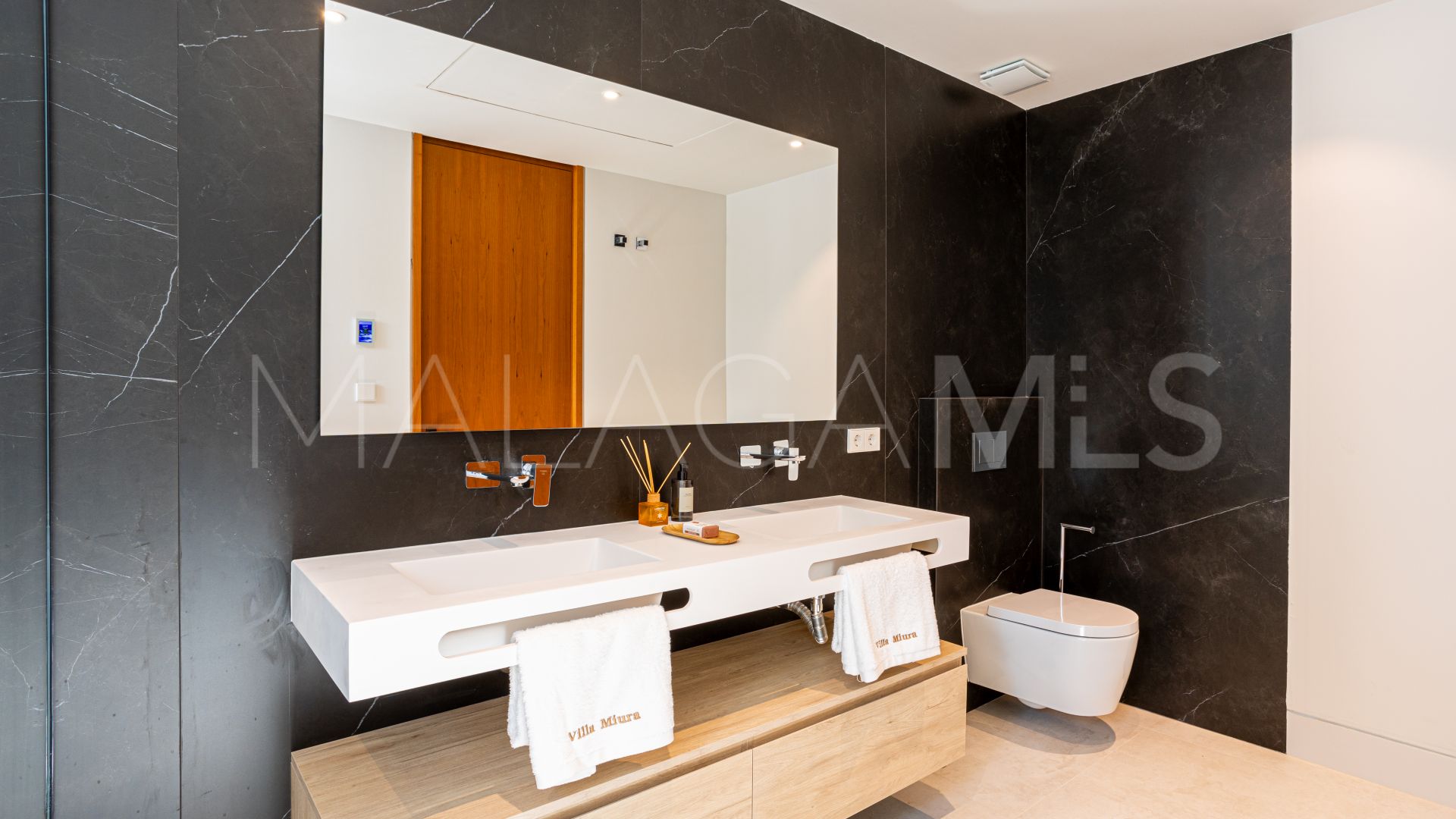 Villa for sale in Paraiso Alto