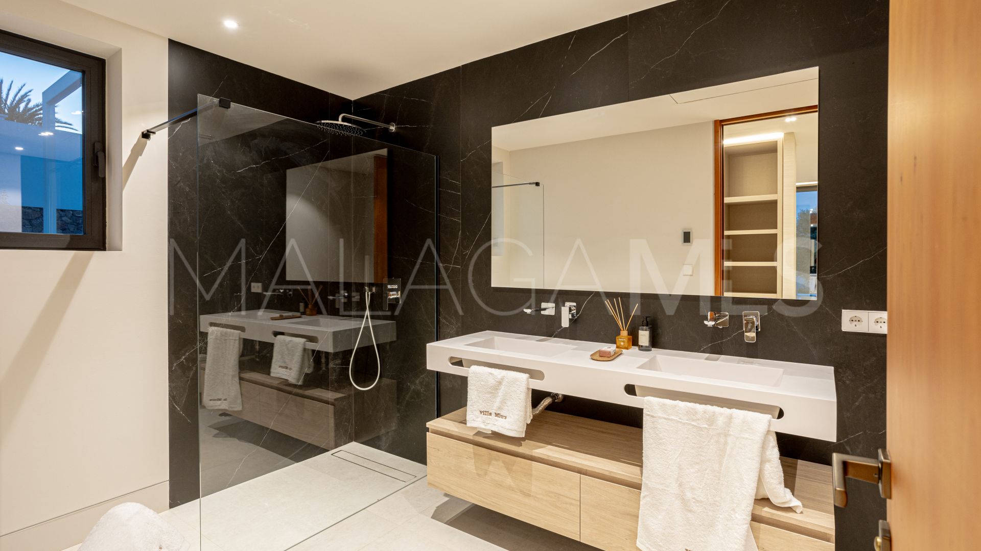 Villa for sale in Paraiso Alto