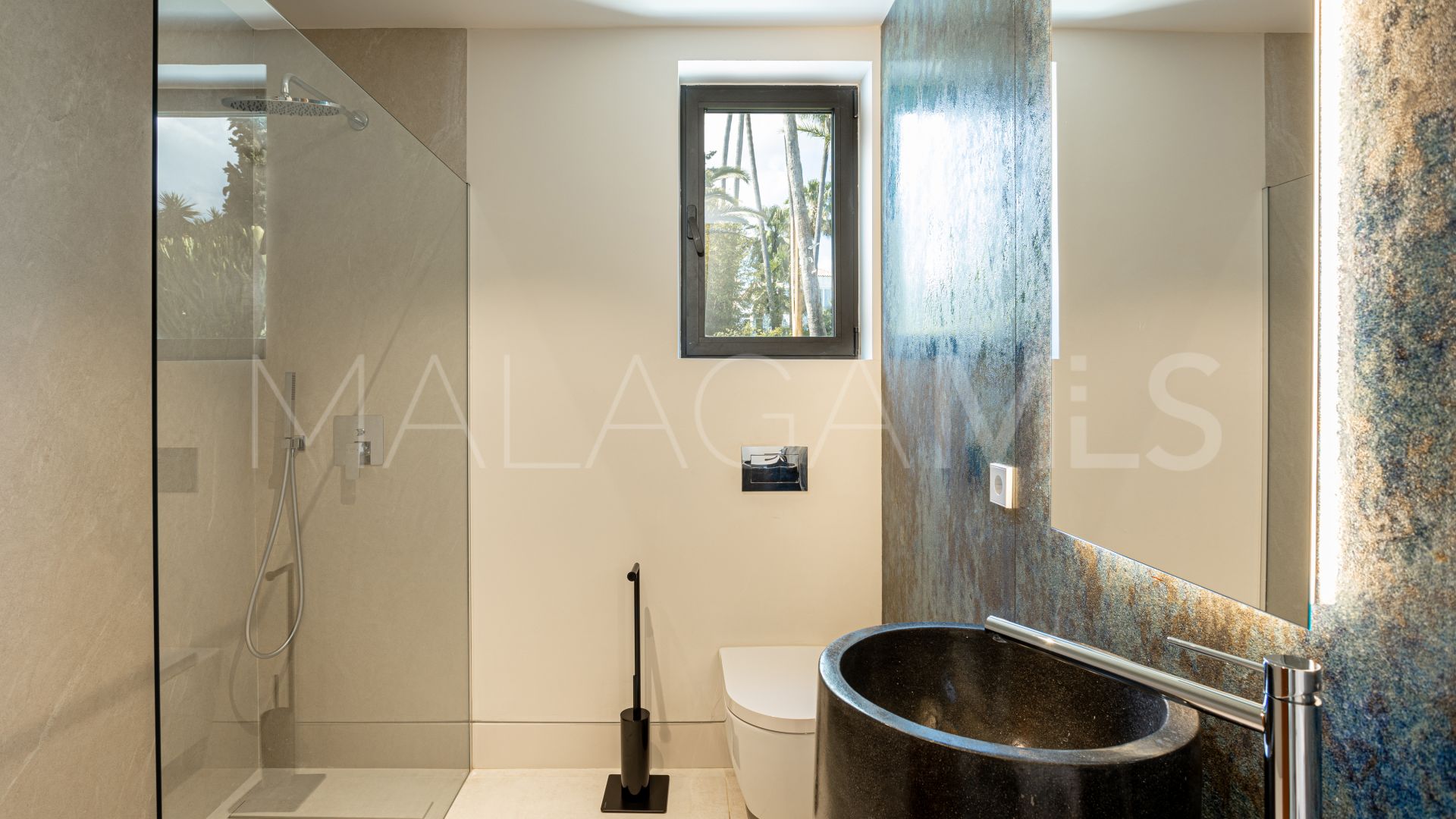 Villa for sale in Paraiso Alto