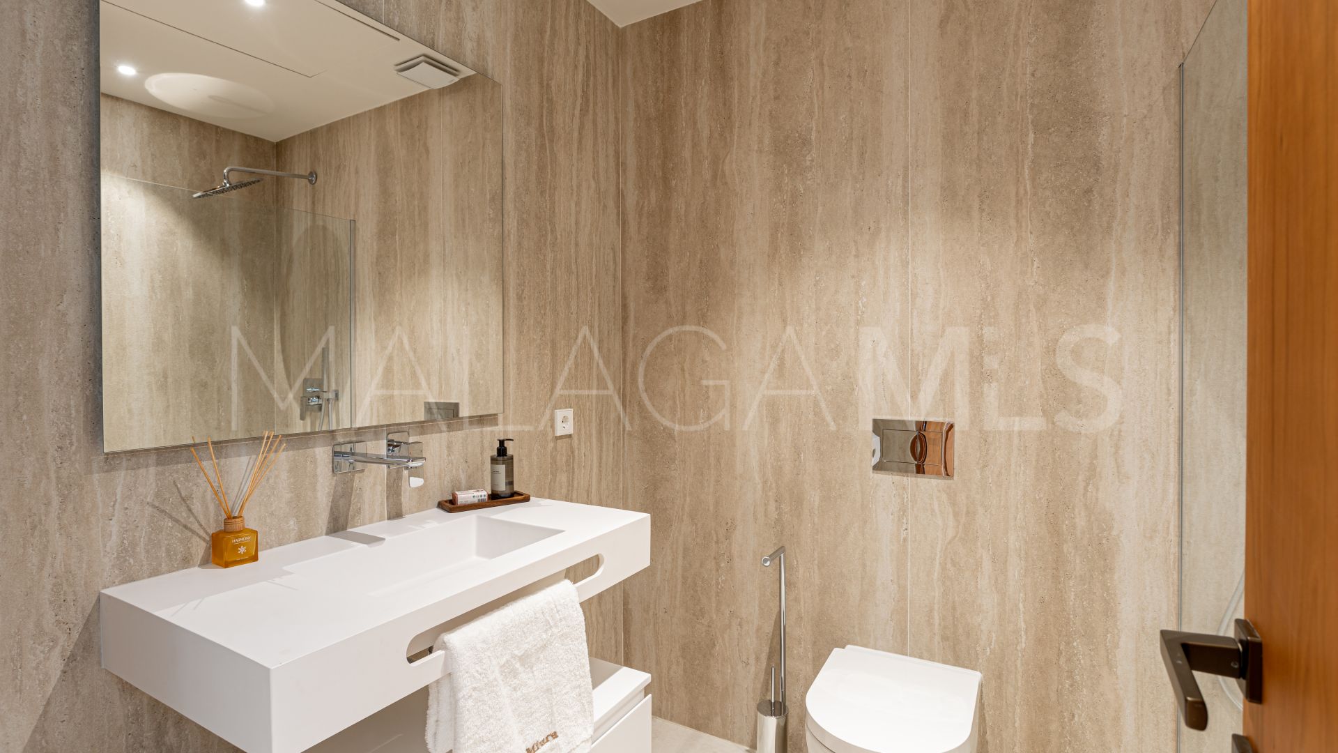 Villa for sale in Paraiso Alto