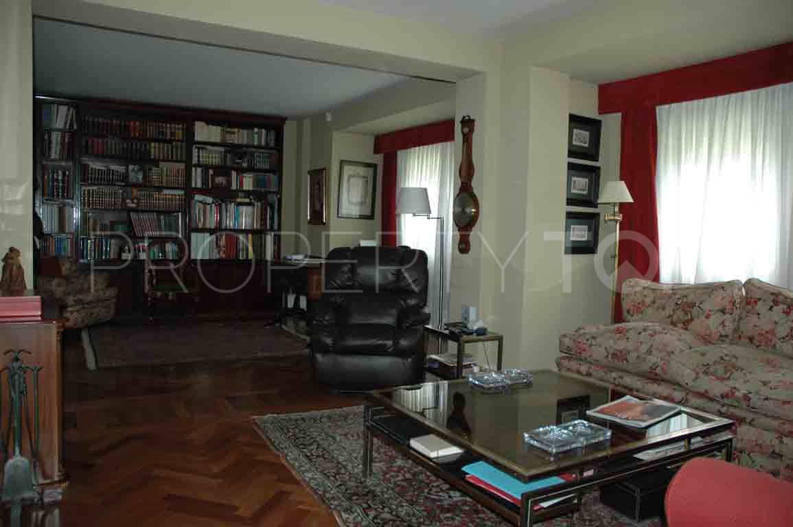 For sale Villafranca del Castillo villa with 5 bedrooms