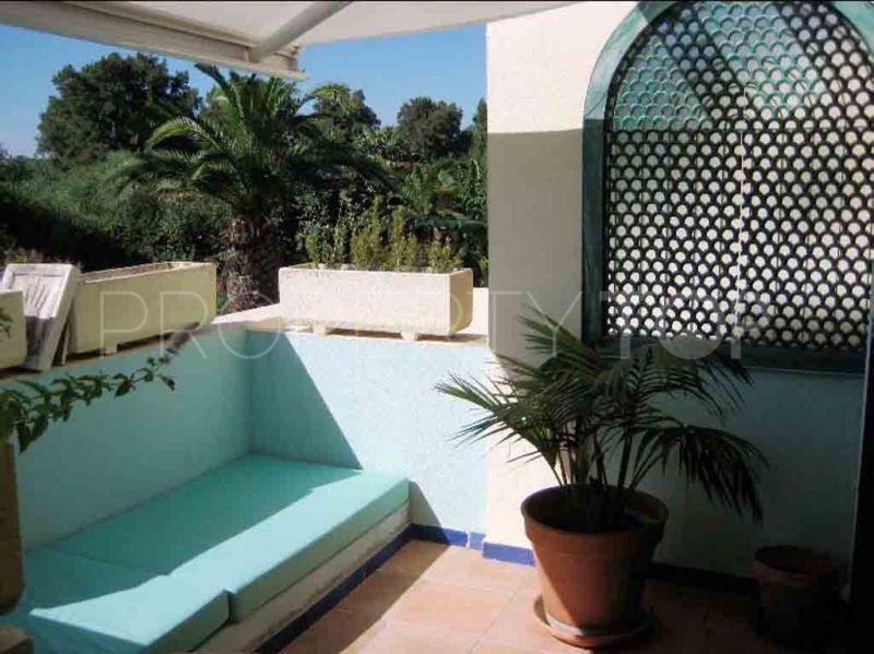 Buy apartment with 2 bedrooms in Jardines de Sotogrande