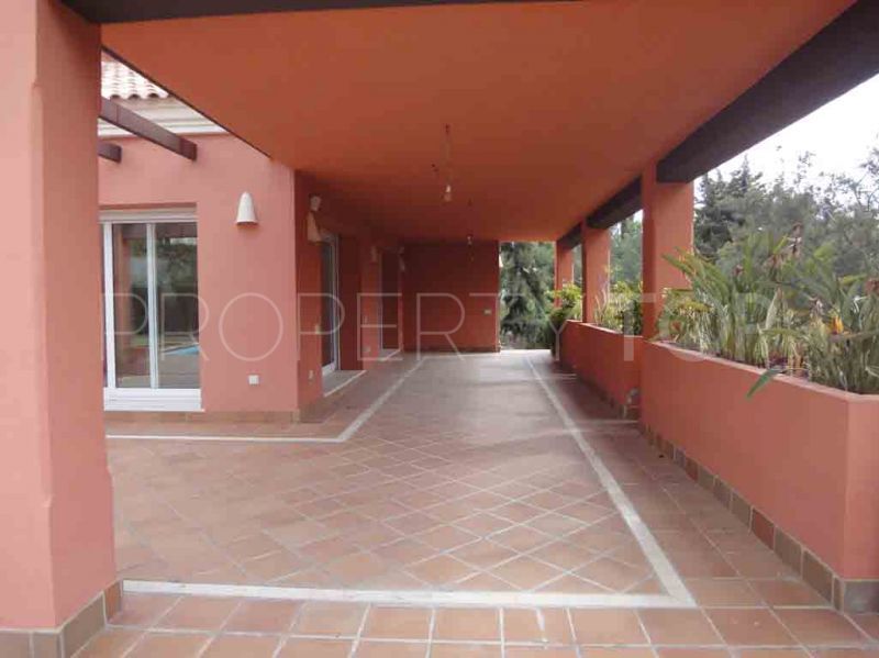 For sale villa in Sotogrande Alto
