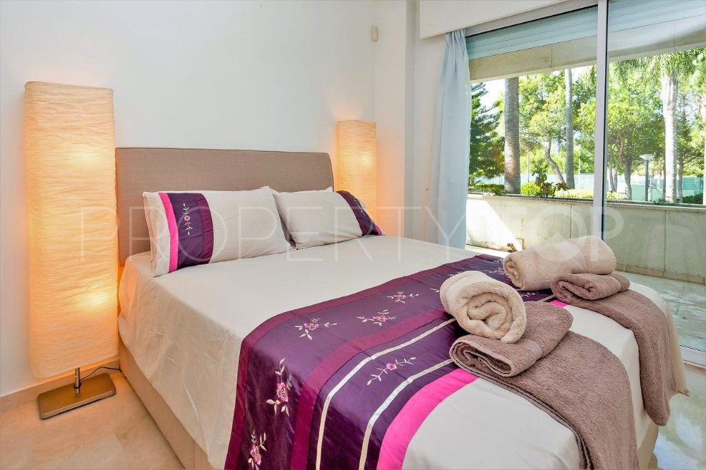 Los Granados Playa 4 bedrooms apartment for sale
