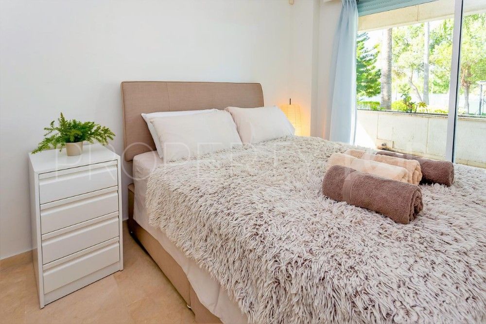 Apartamento en venta en Los Granados Playa con 4 dormitorios