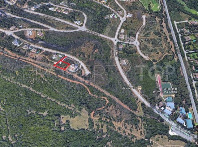 La Reserva plot for sale