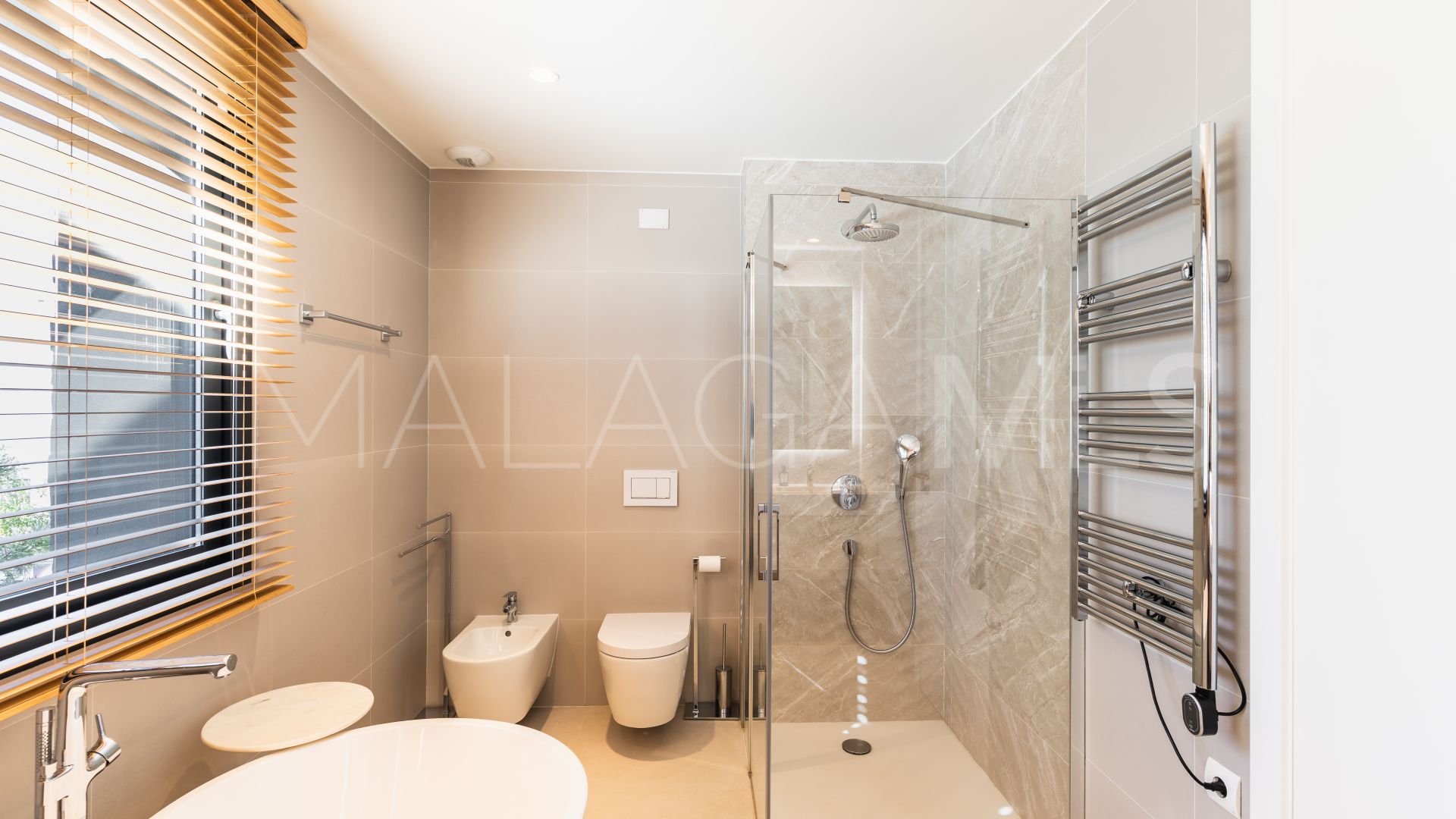 Parhus for sale in Santa Clara