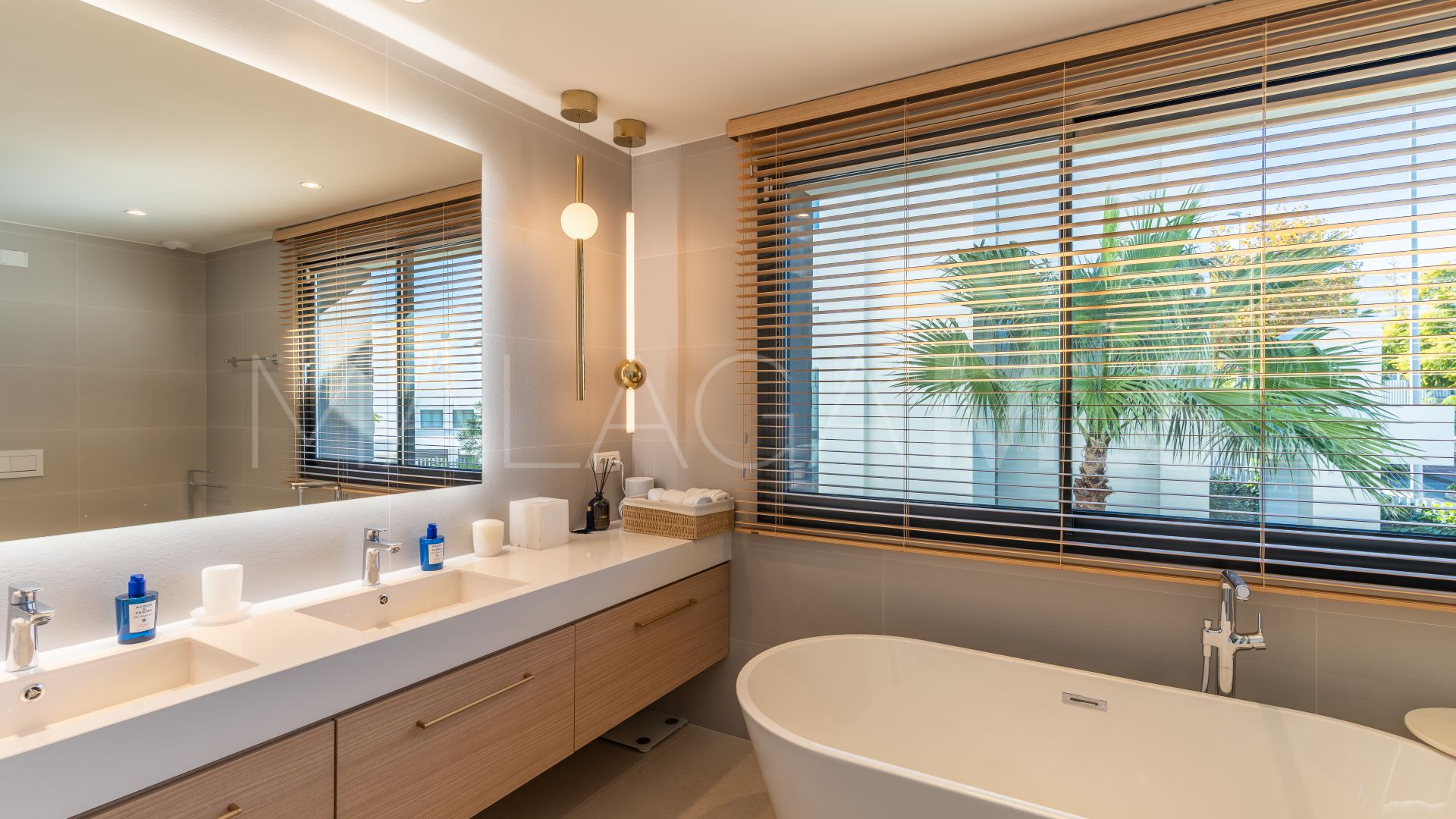 Parhus for sale in Santa Clara