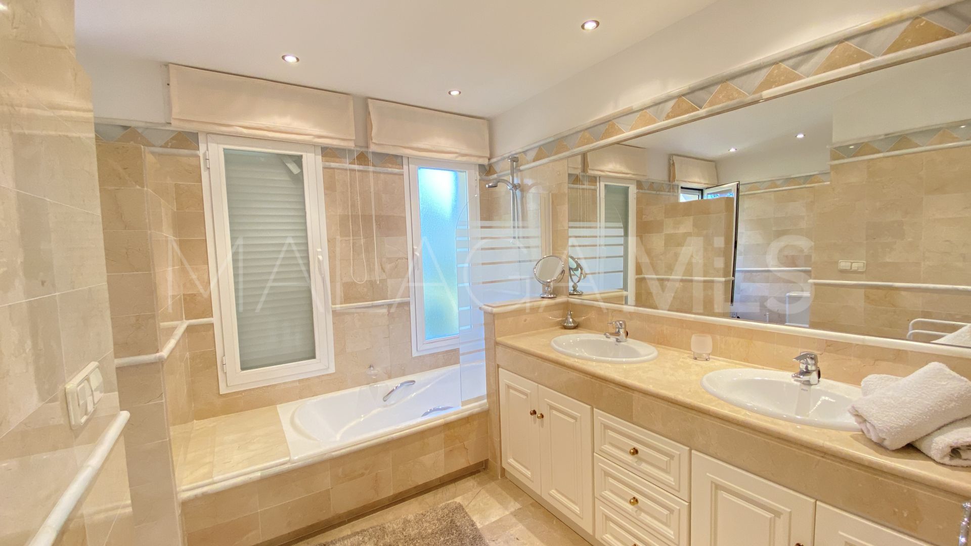 For sale Elviria Hills ground floor apartment