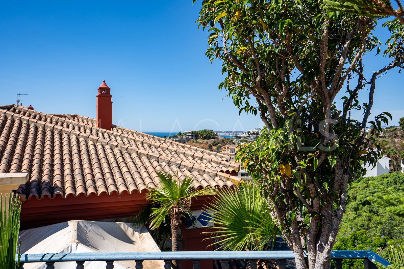 Se vende atico duplex de 5 bedrooms in Torrequebrada