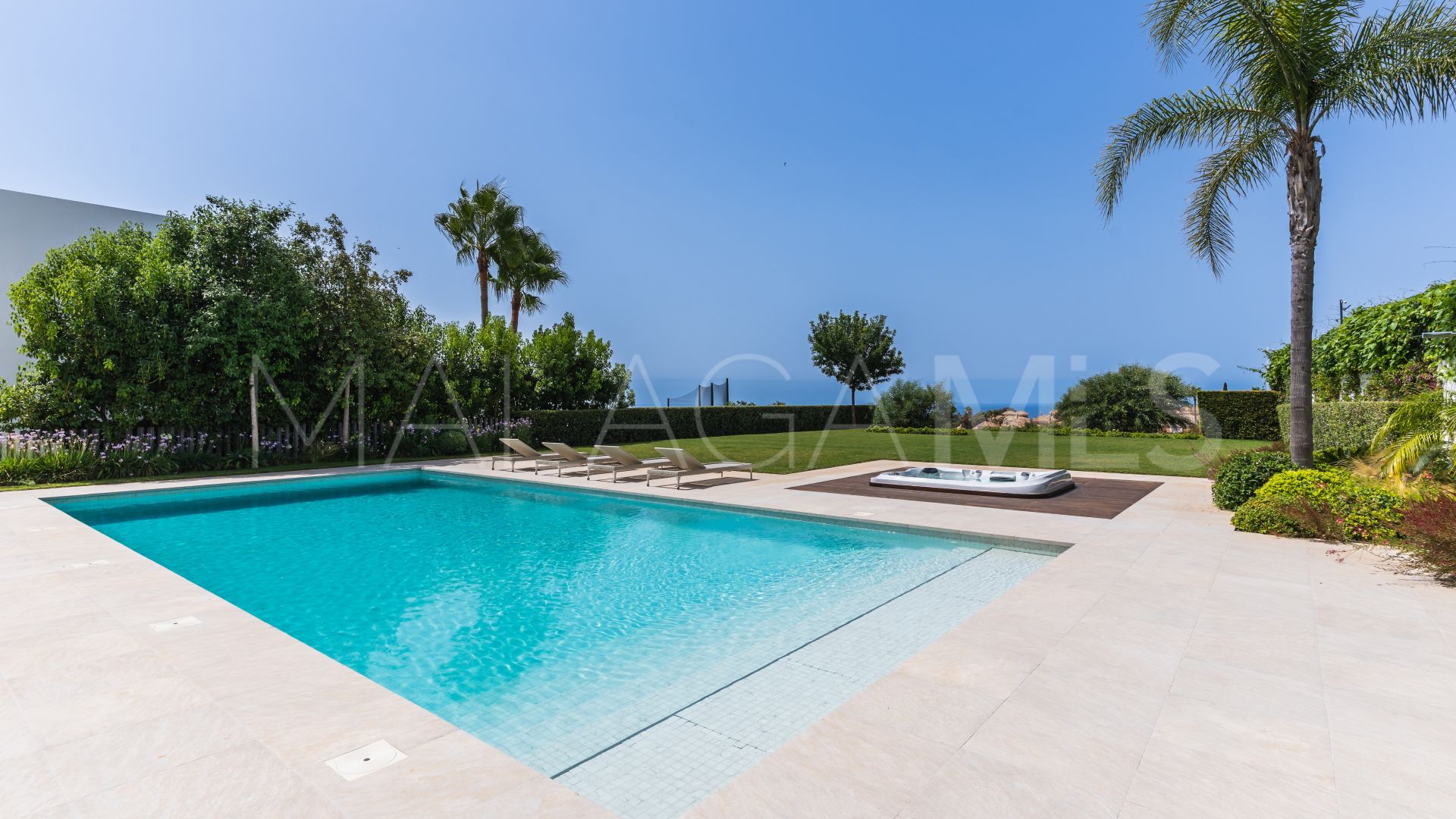Villa for sale in Santa Clara