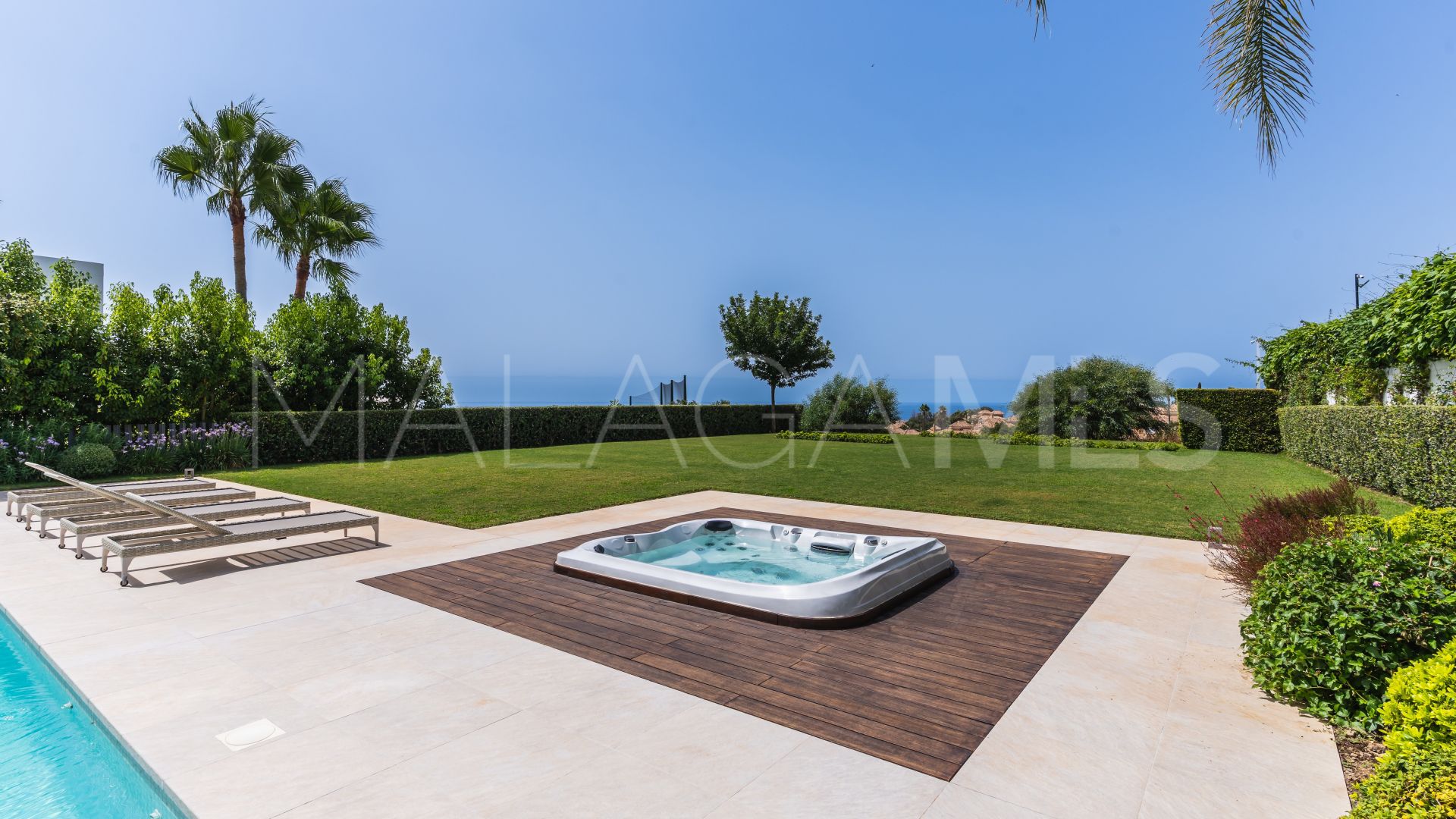 Villa for sale in Santa Clara