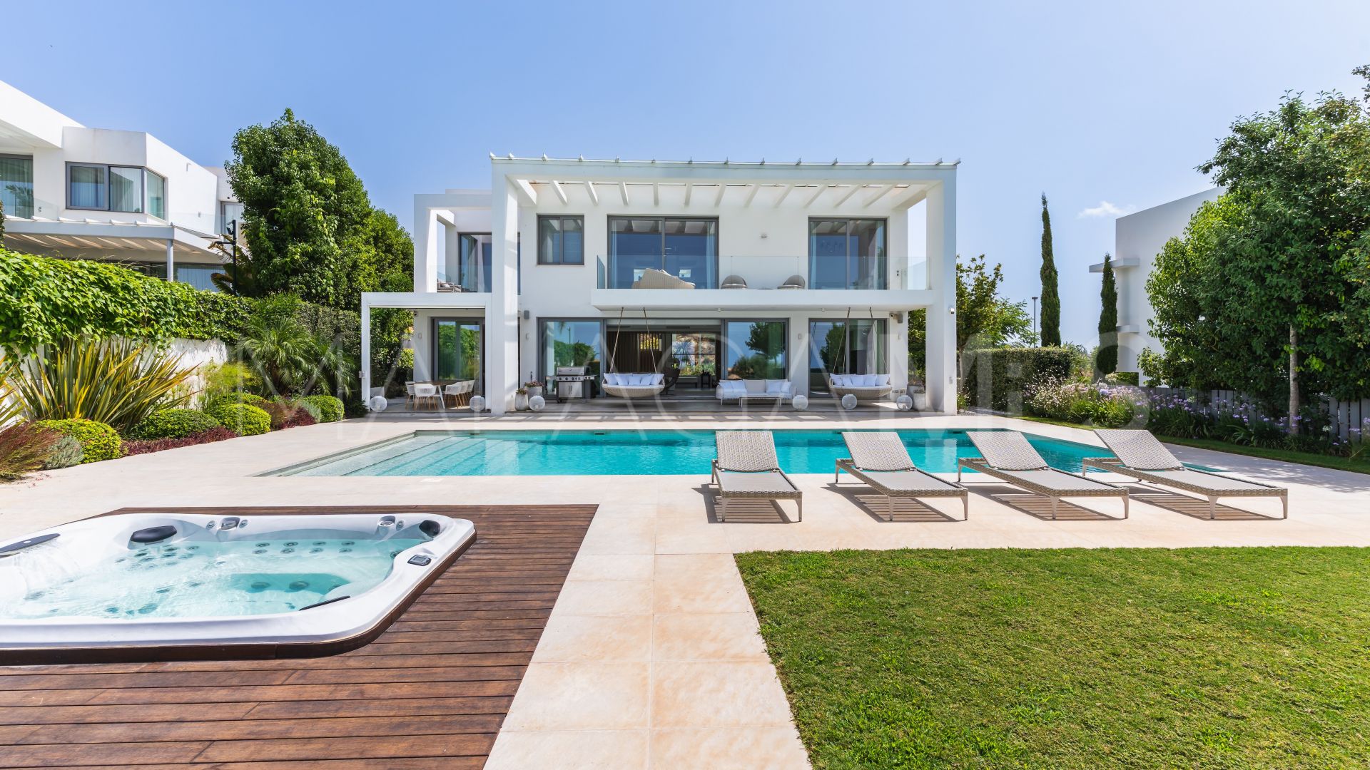 Villa for sale in Santa Clara