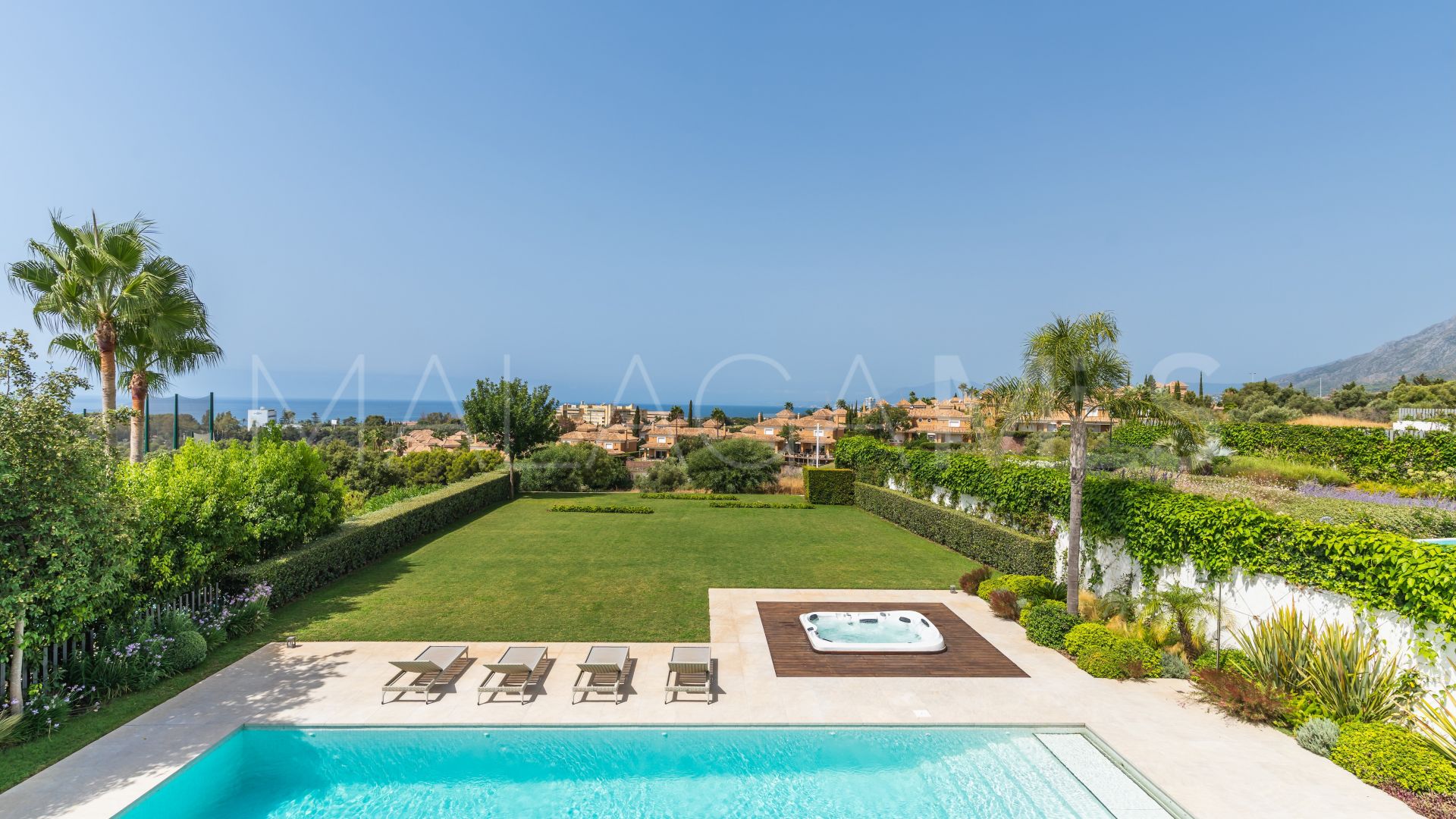 Villa for sale in Santa Clara