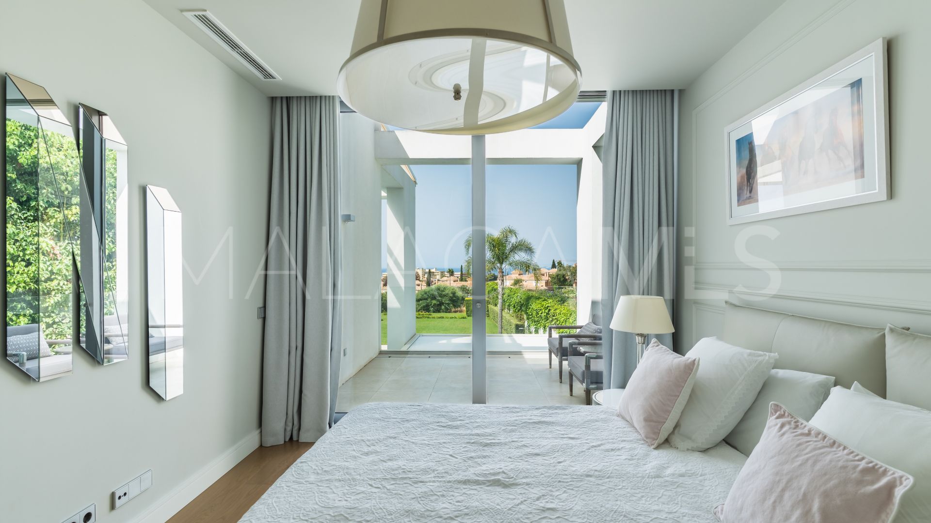 Villa for sale in Santa Clara