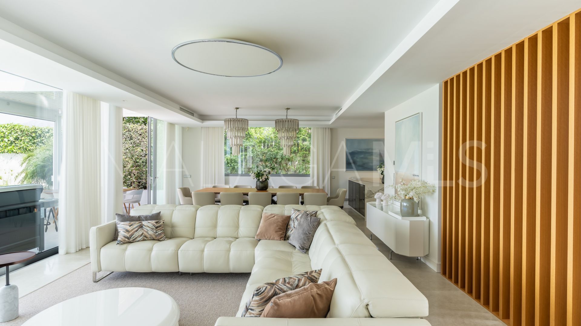 Villa for sale in Santa Clara