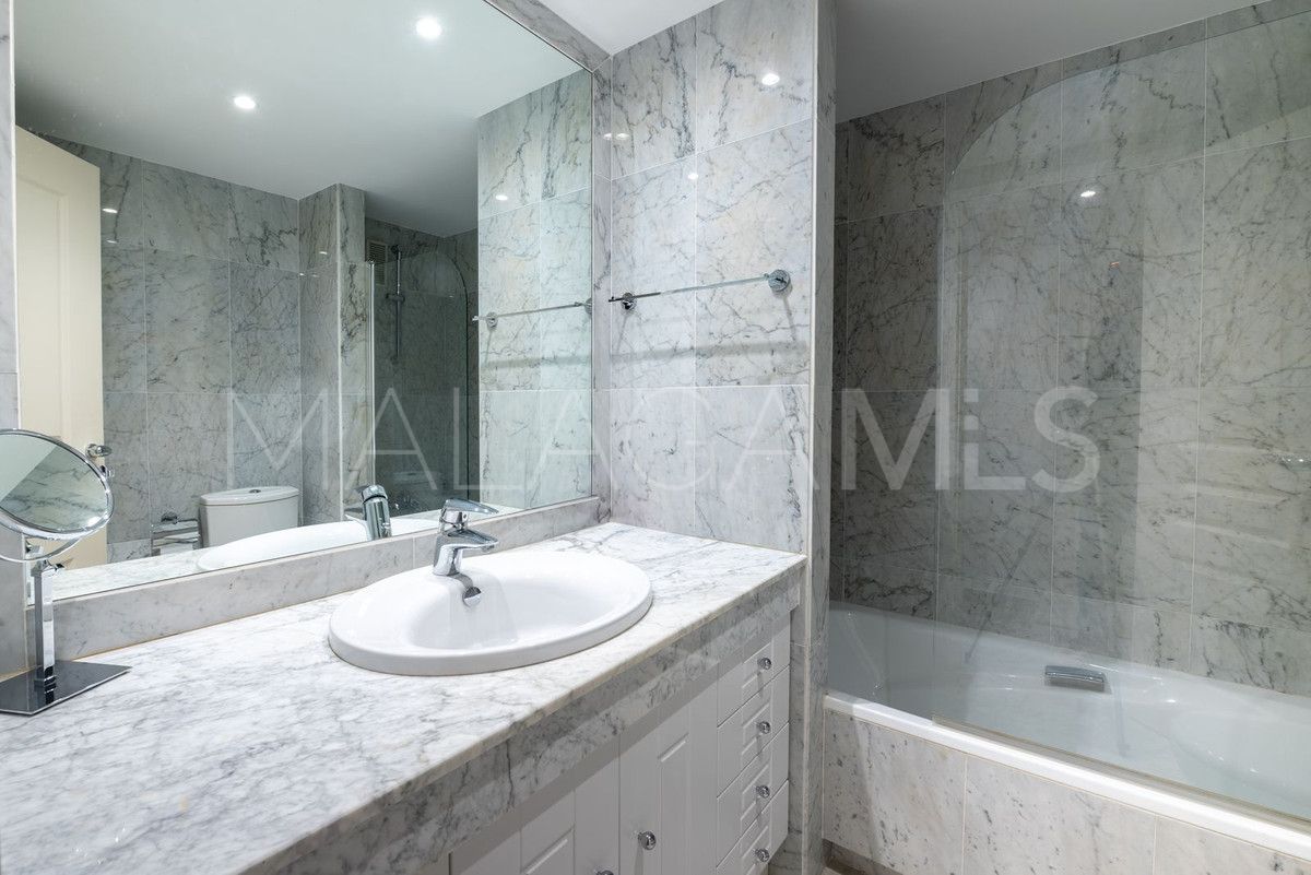 Appartement rez de chaussée for sale in Marbella - Puerto Banus